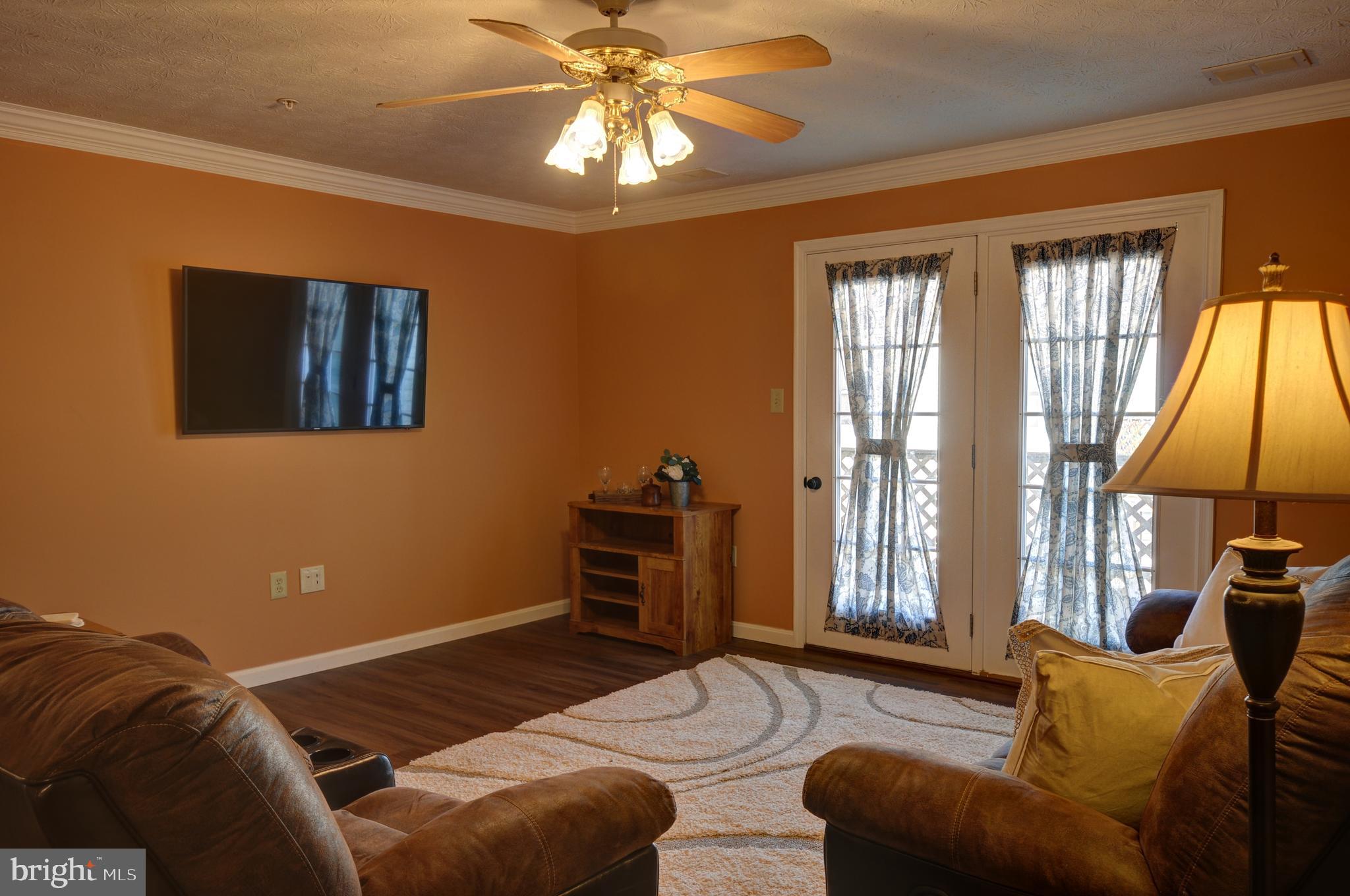 SIGNAL KNOB STATION - Residential