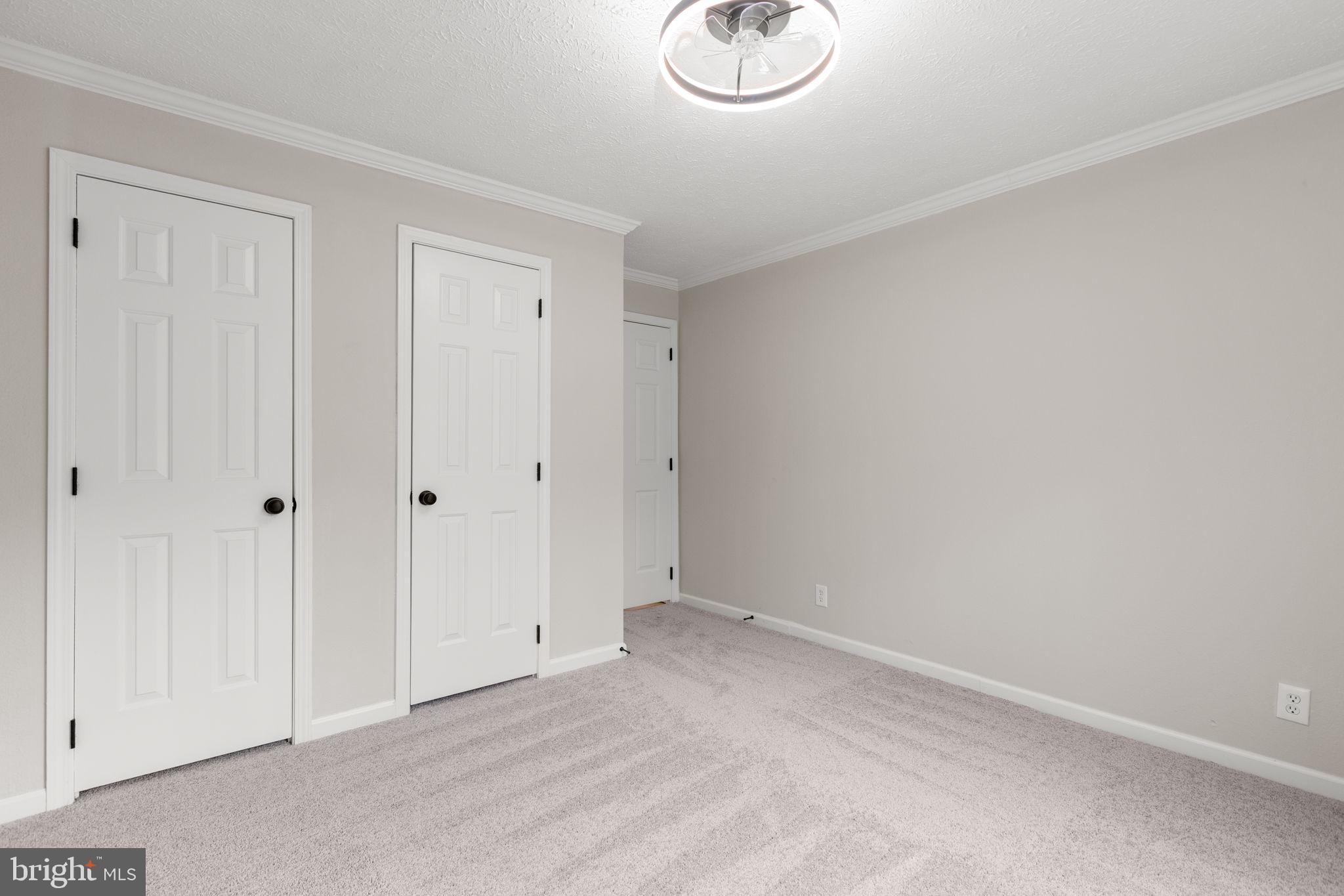 OAKRIDGE - Residential