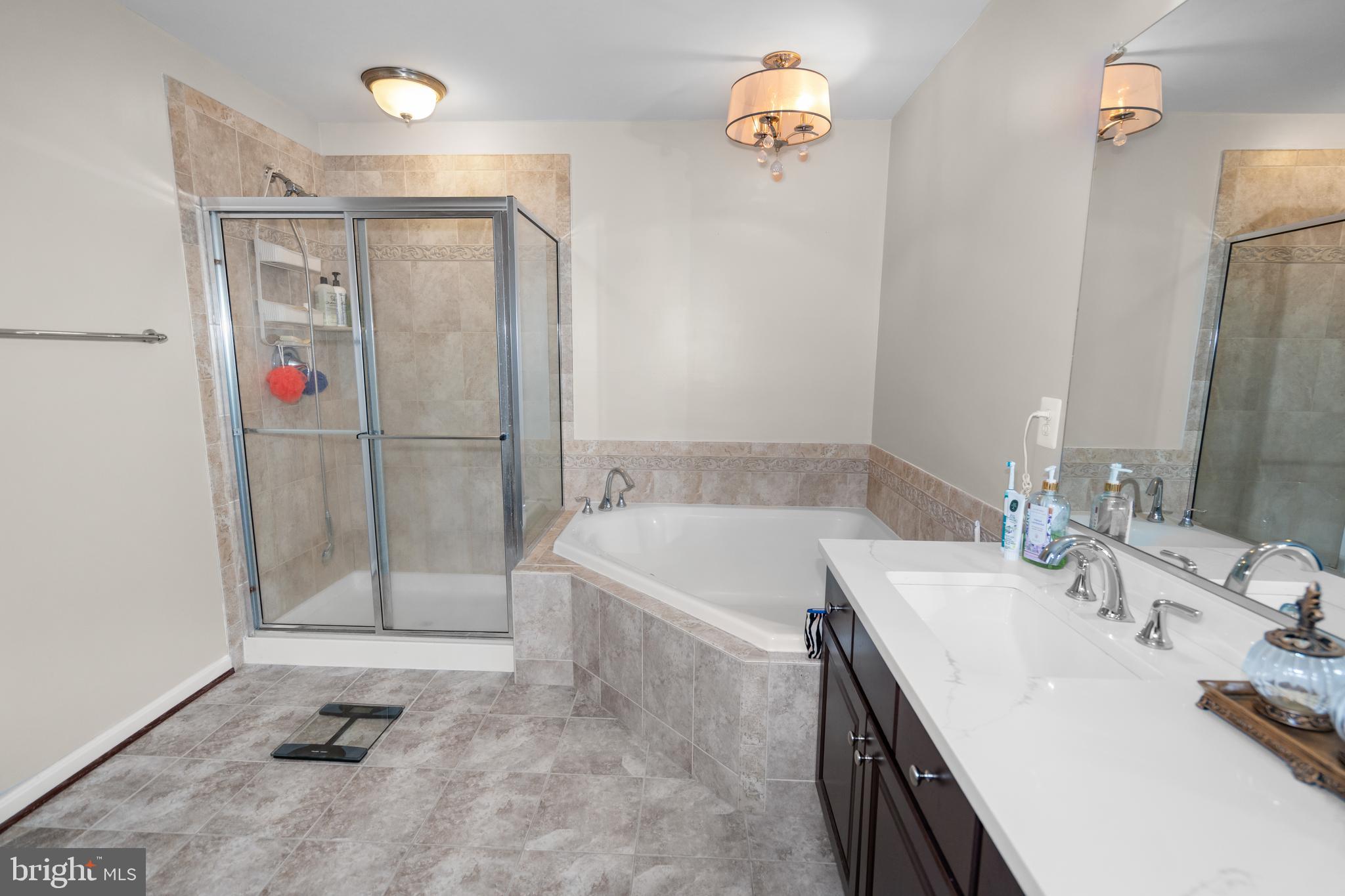 MARKET CENTER CONDOMINIUM - Residential