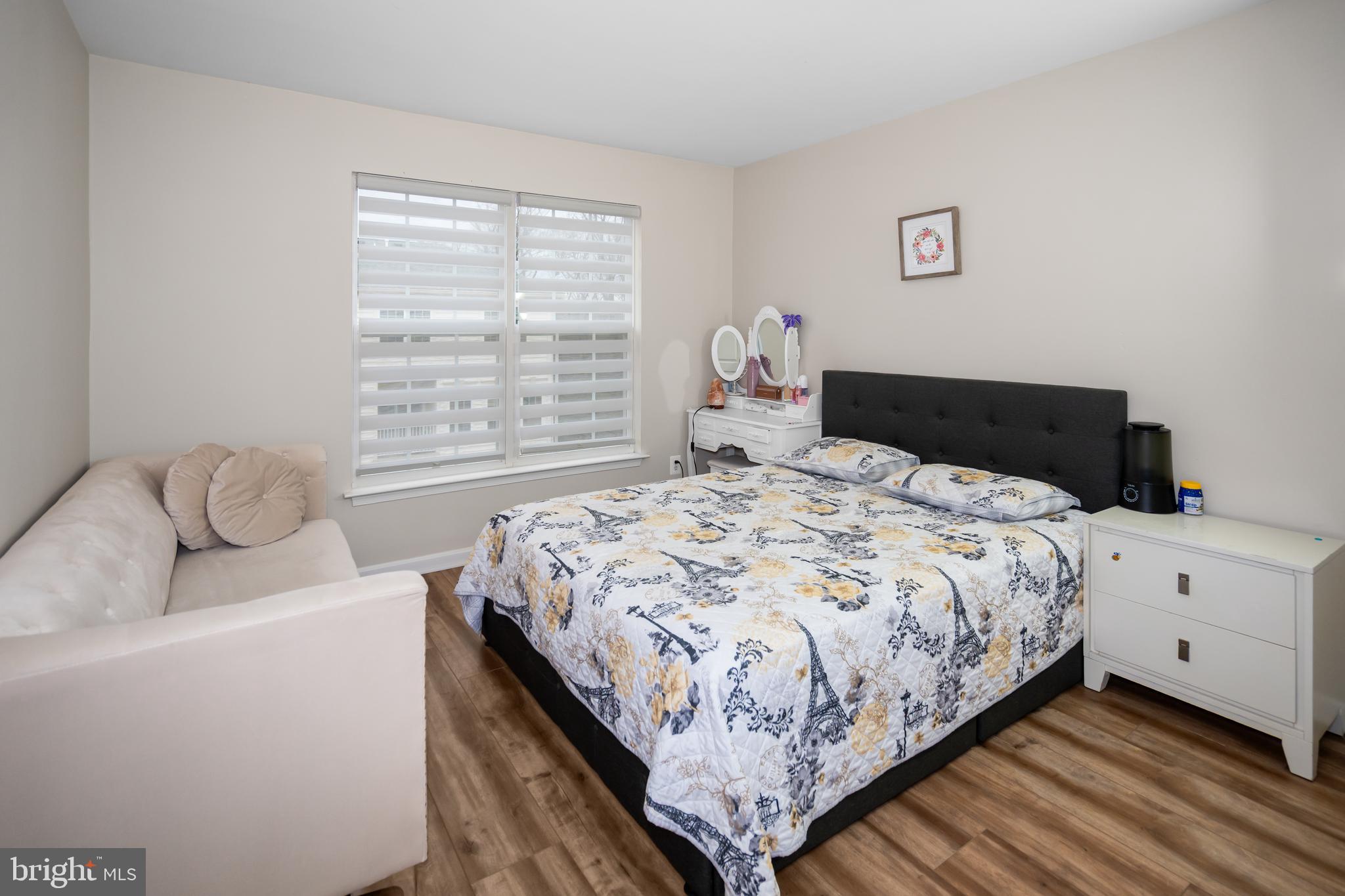 MARKET CENTER CONDOMINIUM - Residential