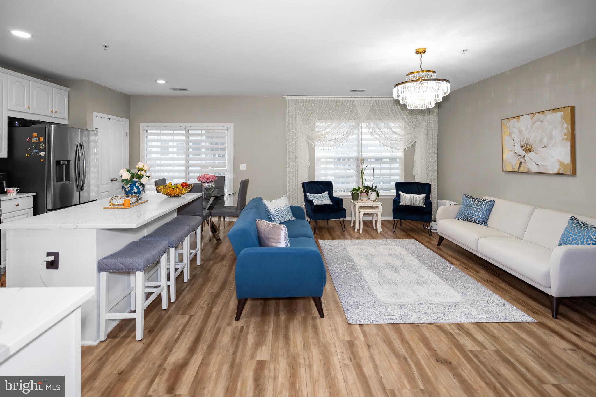 MARKET CENTER CONDOMINIUM - Residential