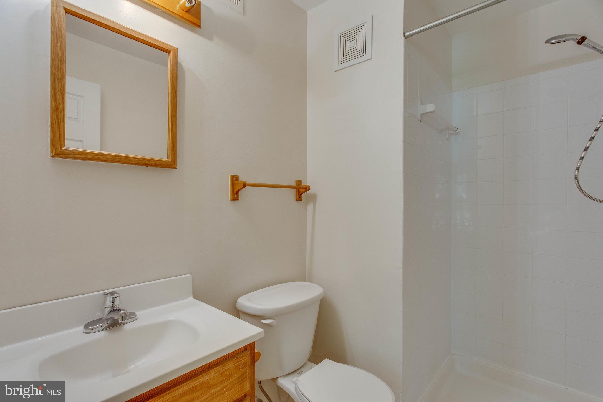 KEENE MILL WOODS - Residential