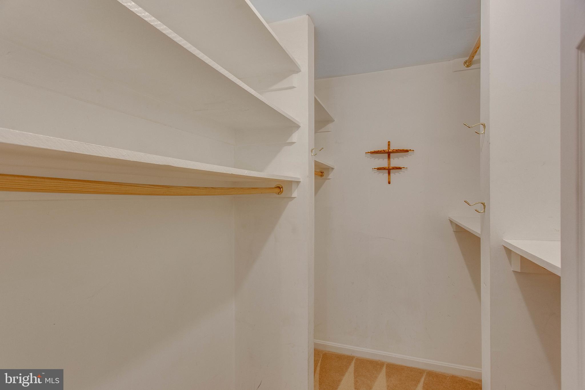 KEENE MILL WOODS - Residential