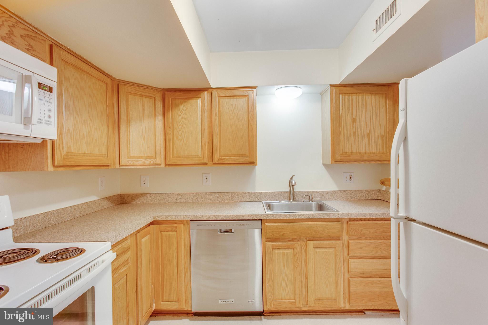 KEENE MILL WOODS - Residential