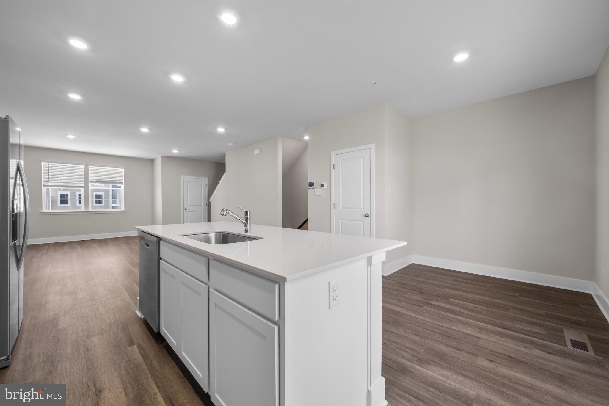 MAGNOLIA ESTATES - Residential