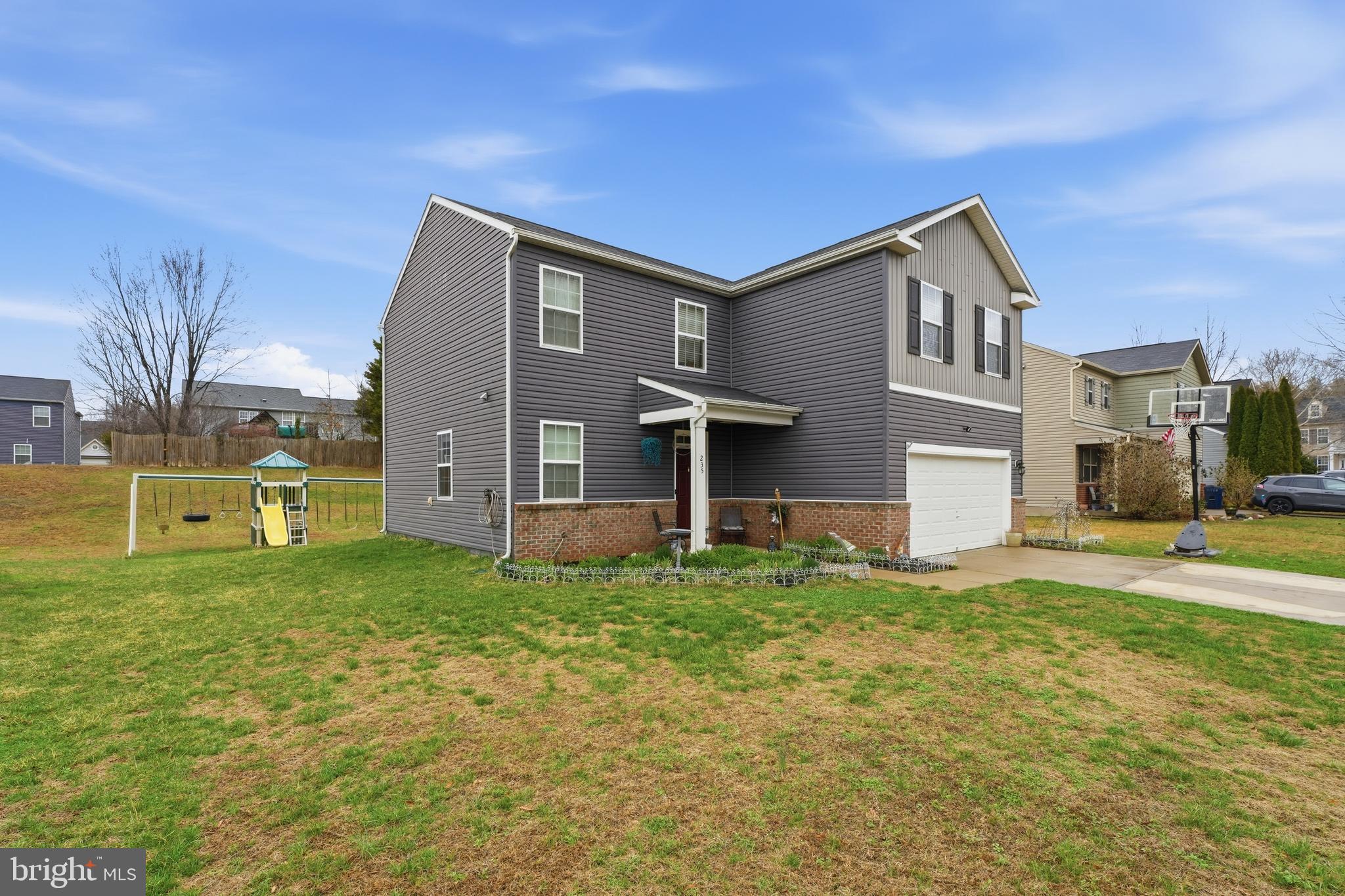 235 DALIAH WAY