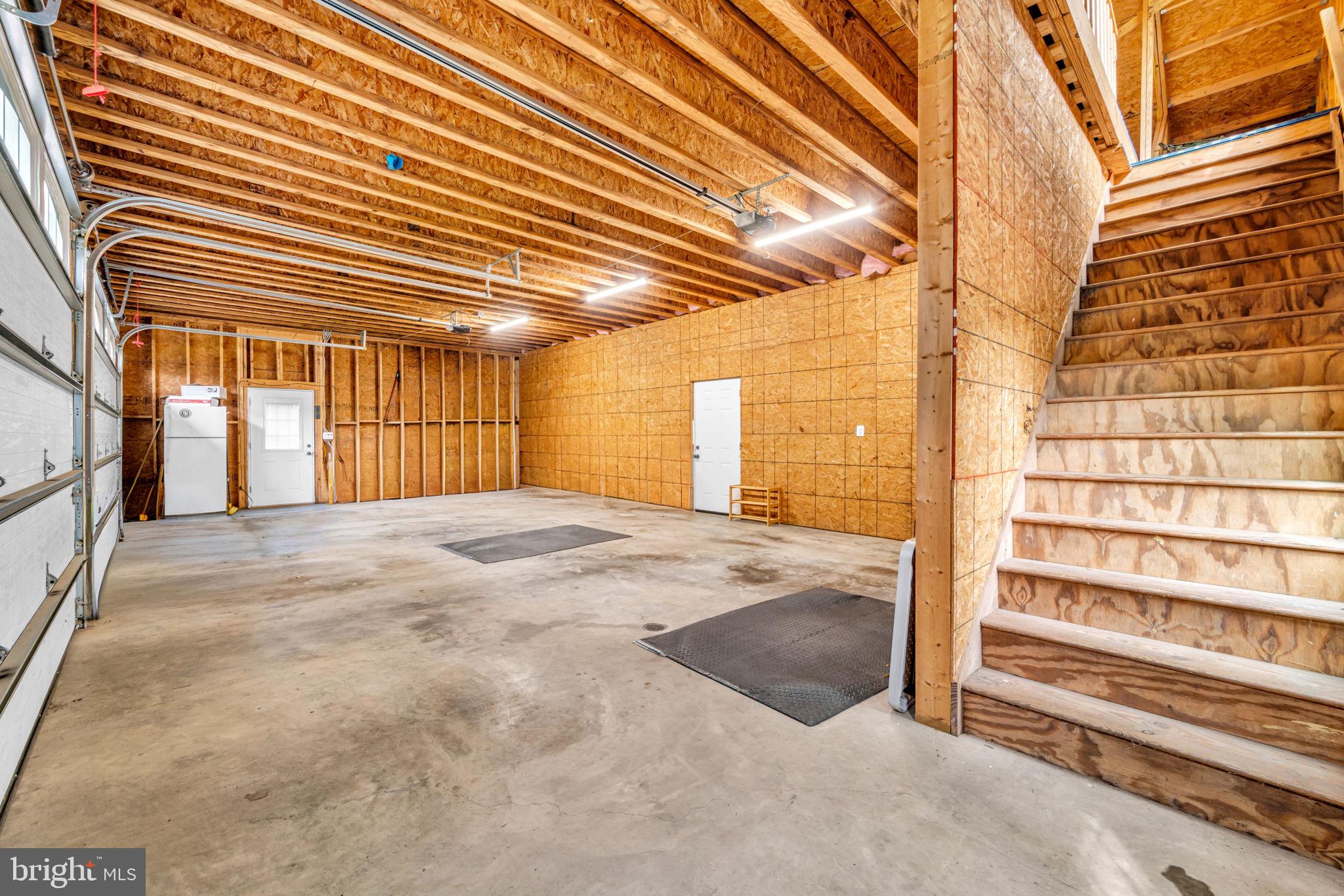 STONEHENGE - Residential