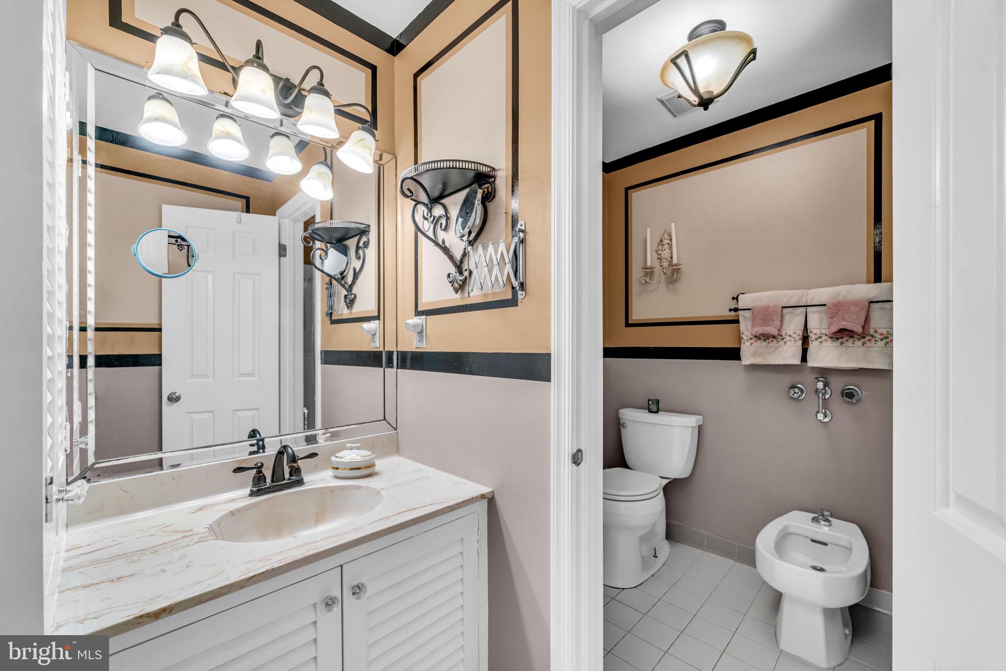 STONEHENGE - Residential