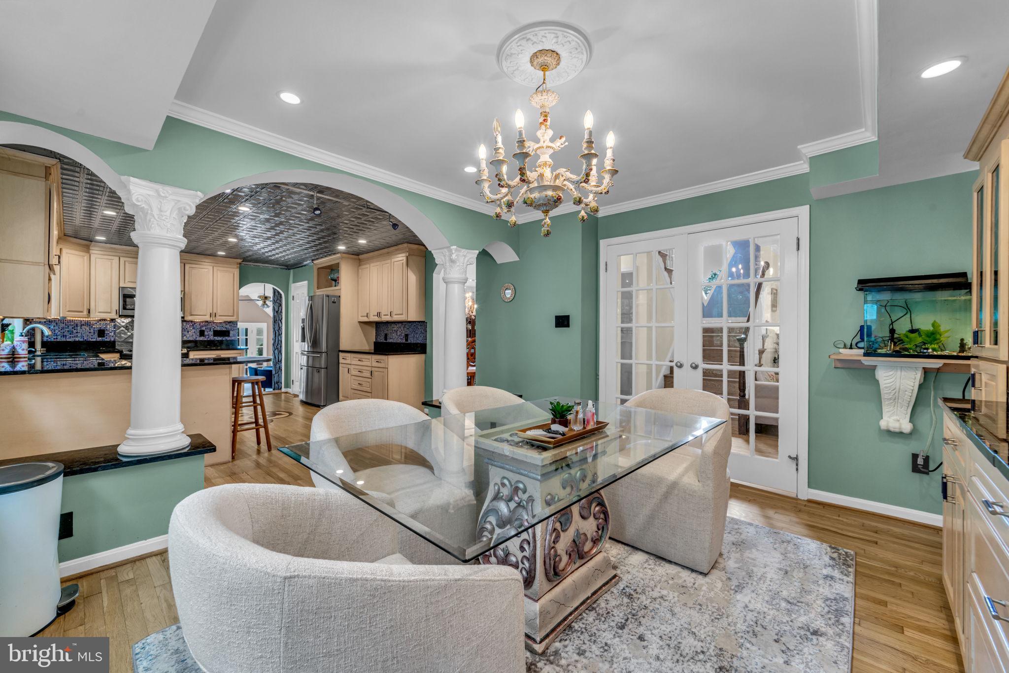 STONEHENGE - Residential