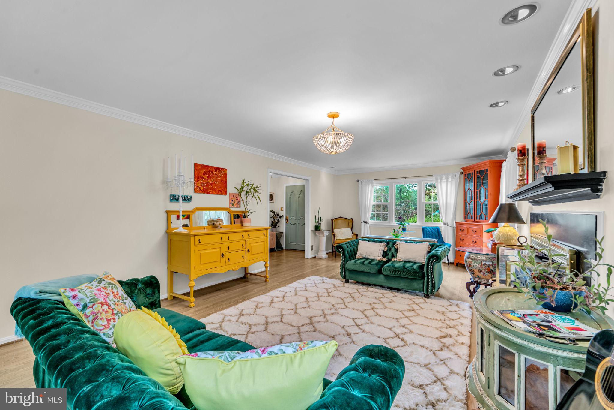 STONEHENGE - Residential