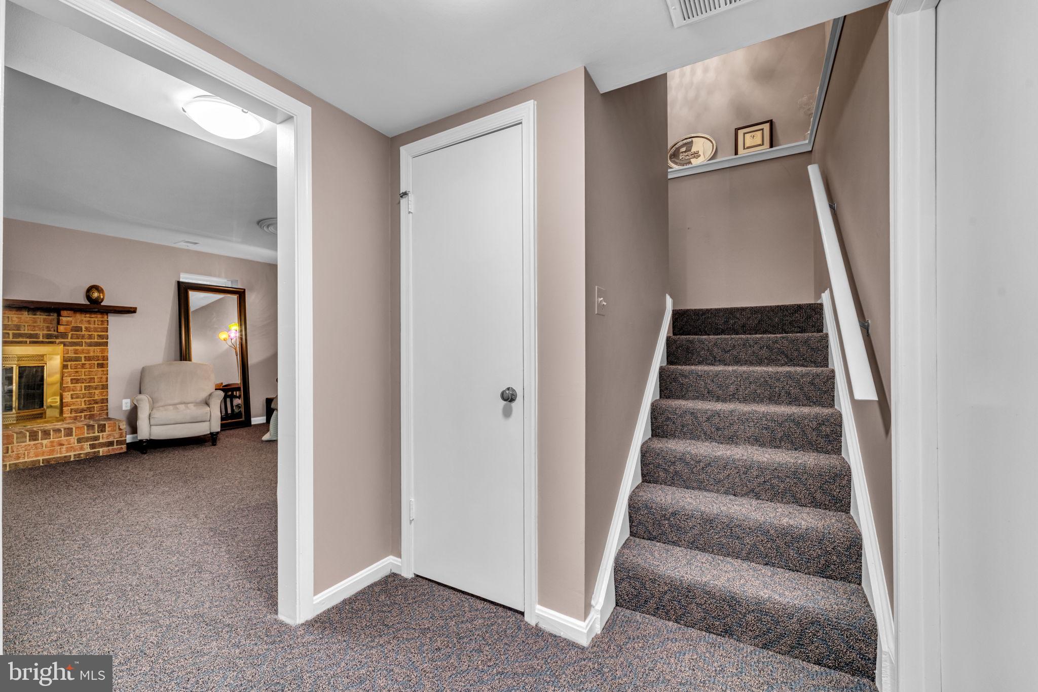 STONEHENGE - Residential