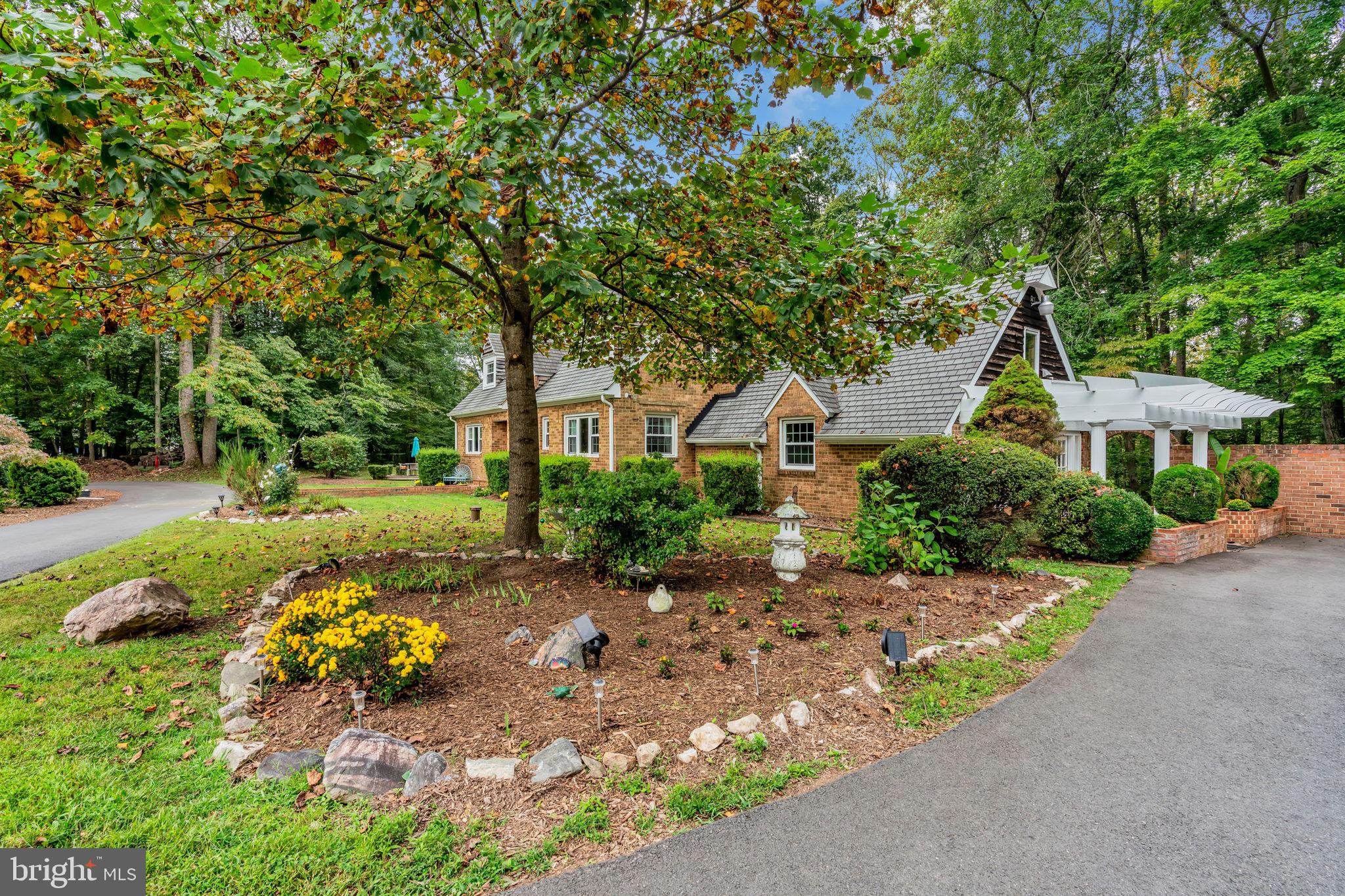 STONEHENGE - Residential