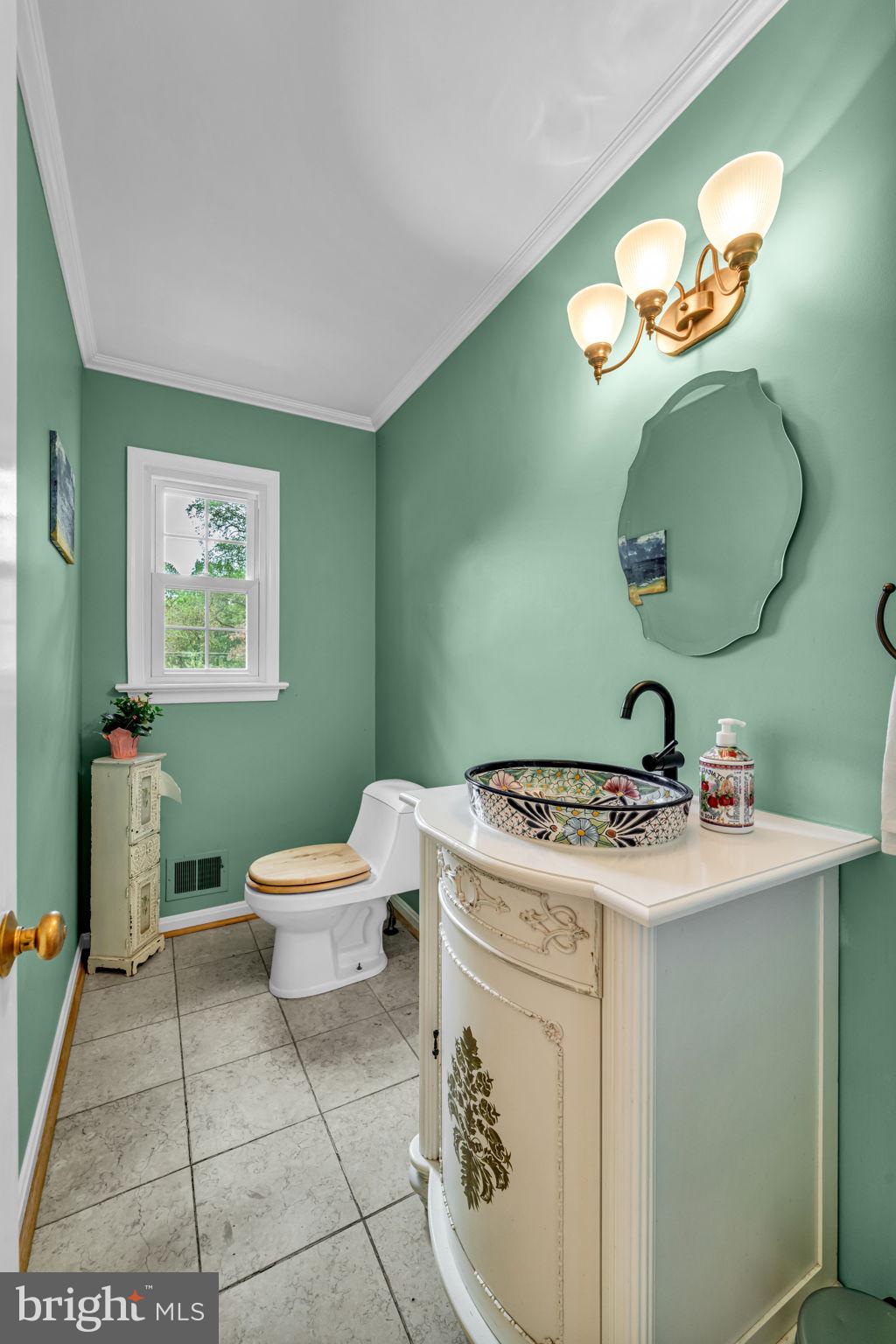 STONEHENGE - Residential