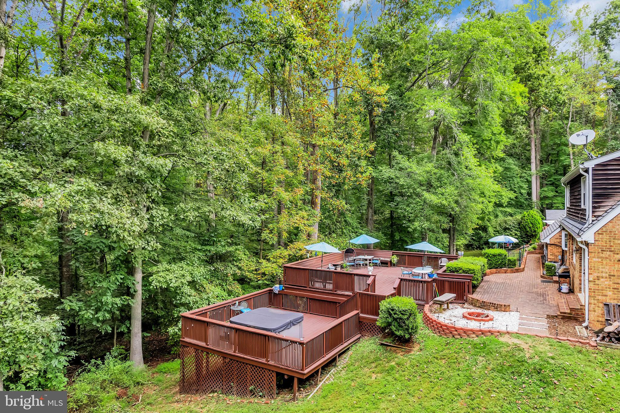 STONEHENGE - Residential