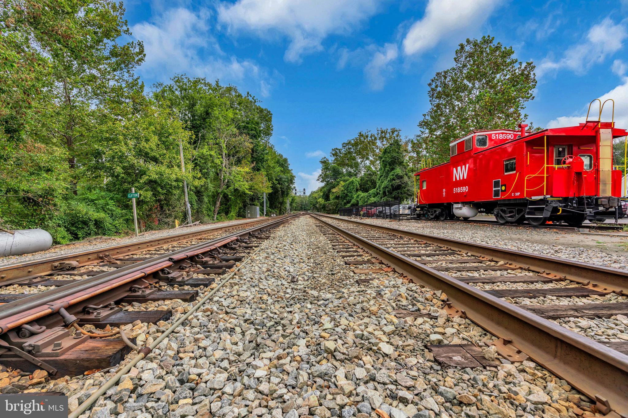 STONEHENGE - Residential