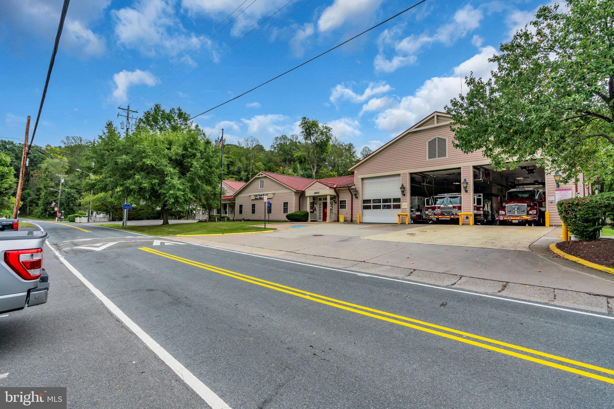 STONEHENGE - Residential