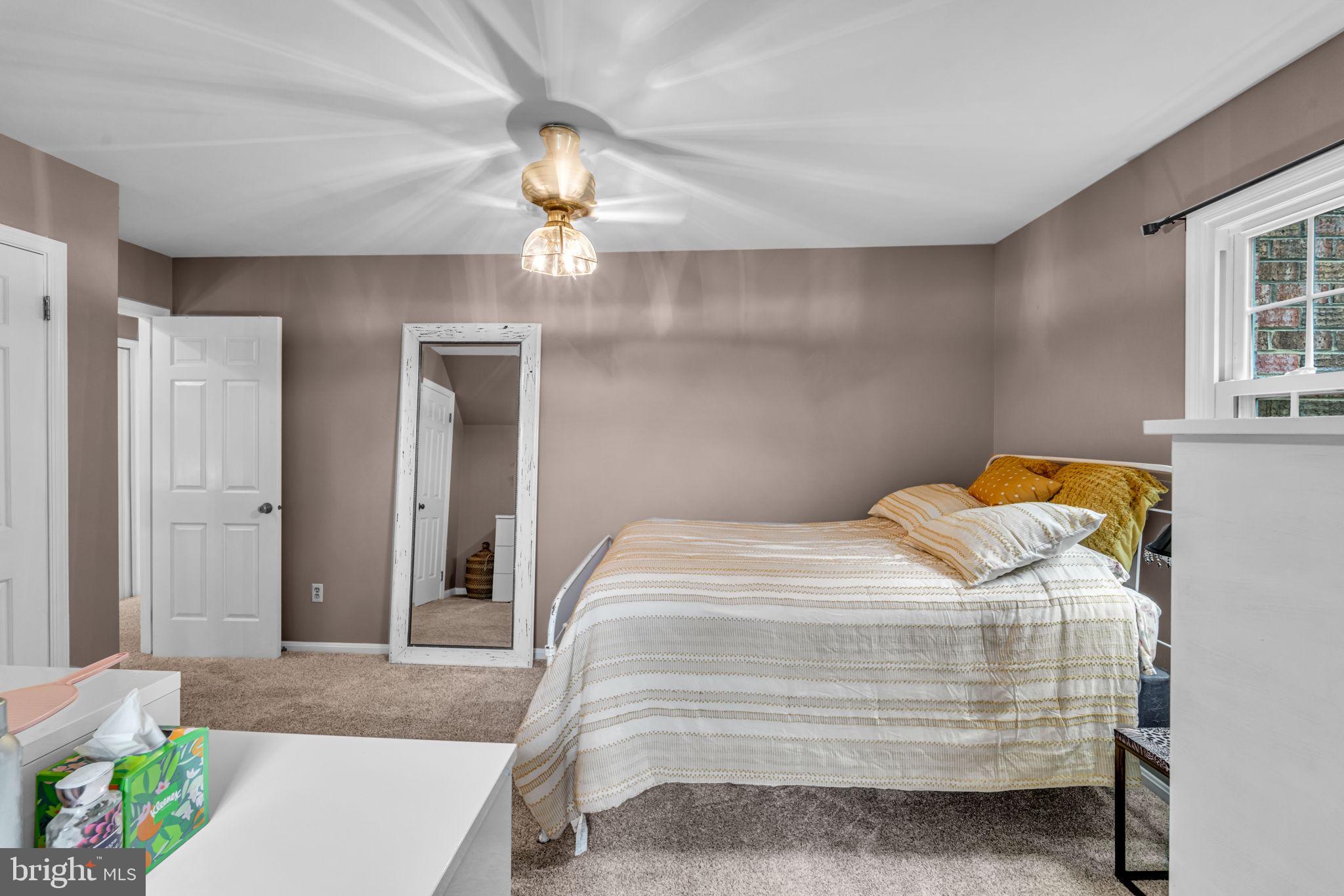 STONEHENGE - Residential