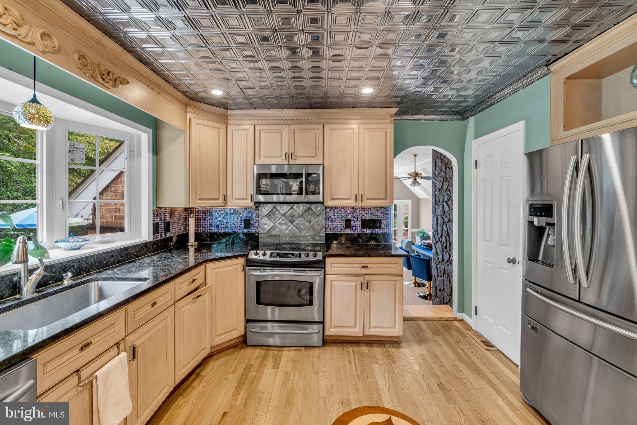 STONEHENGE - Residential