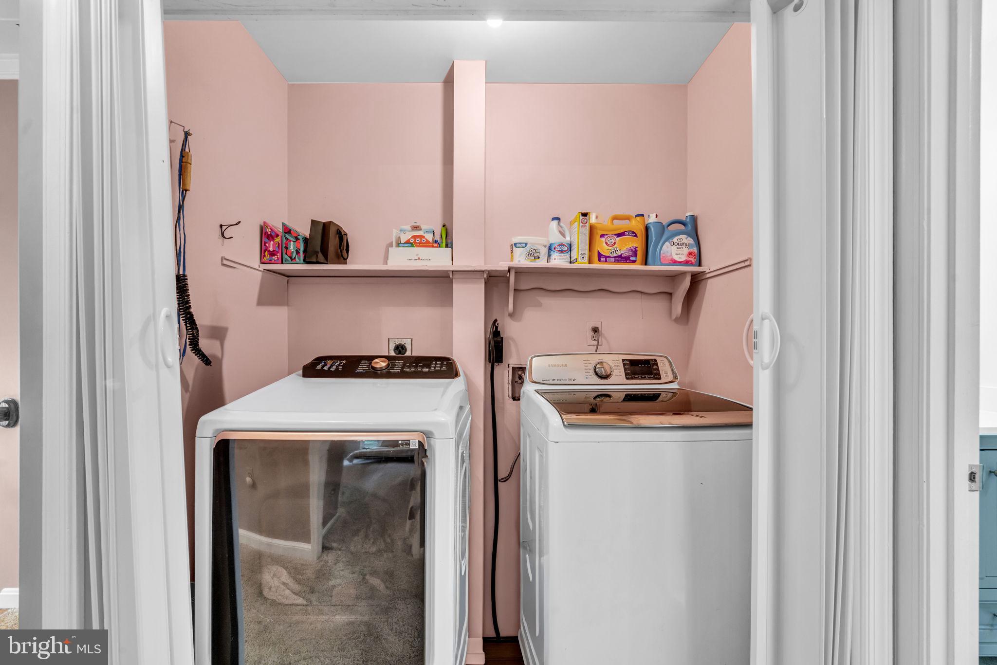 STONEHENGE - Residential