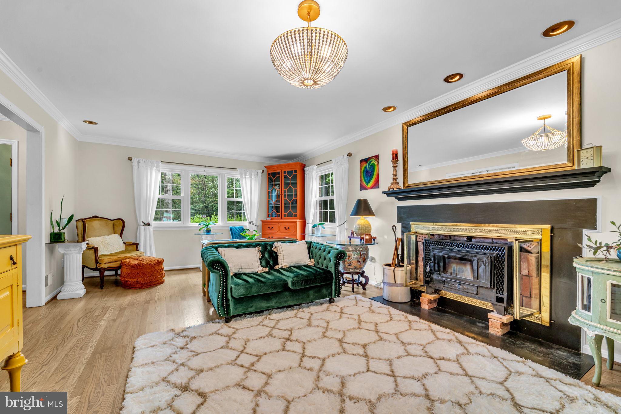 STONEHENGE - Residential