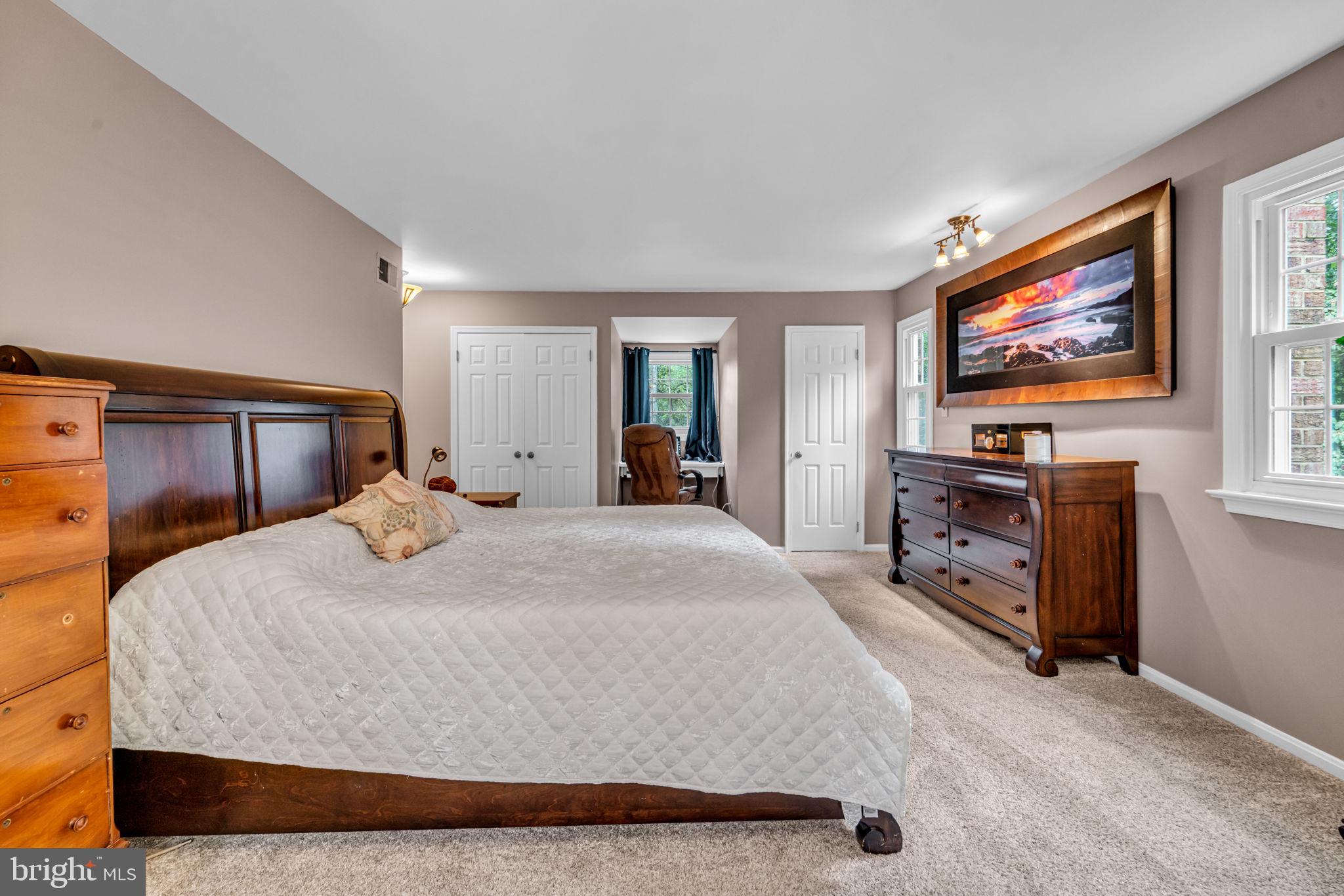 STONEHENGE - Residential