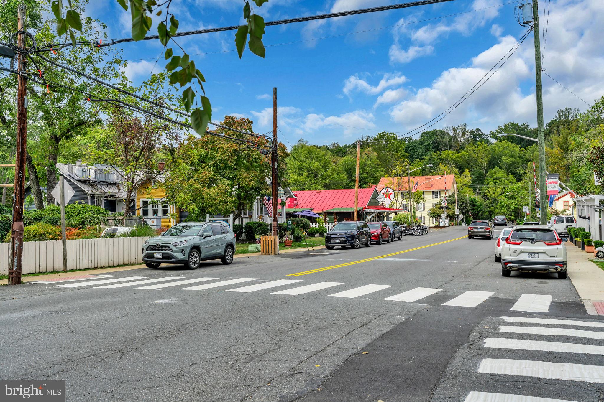 STONEHENGE - Residential