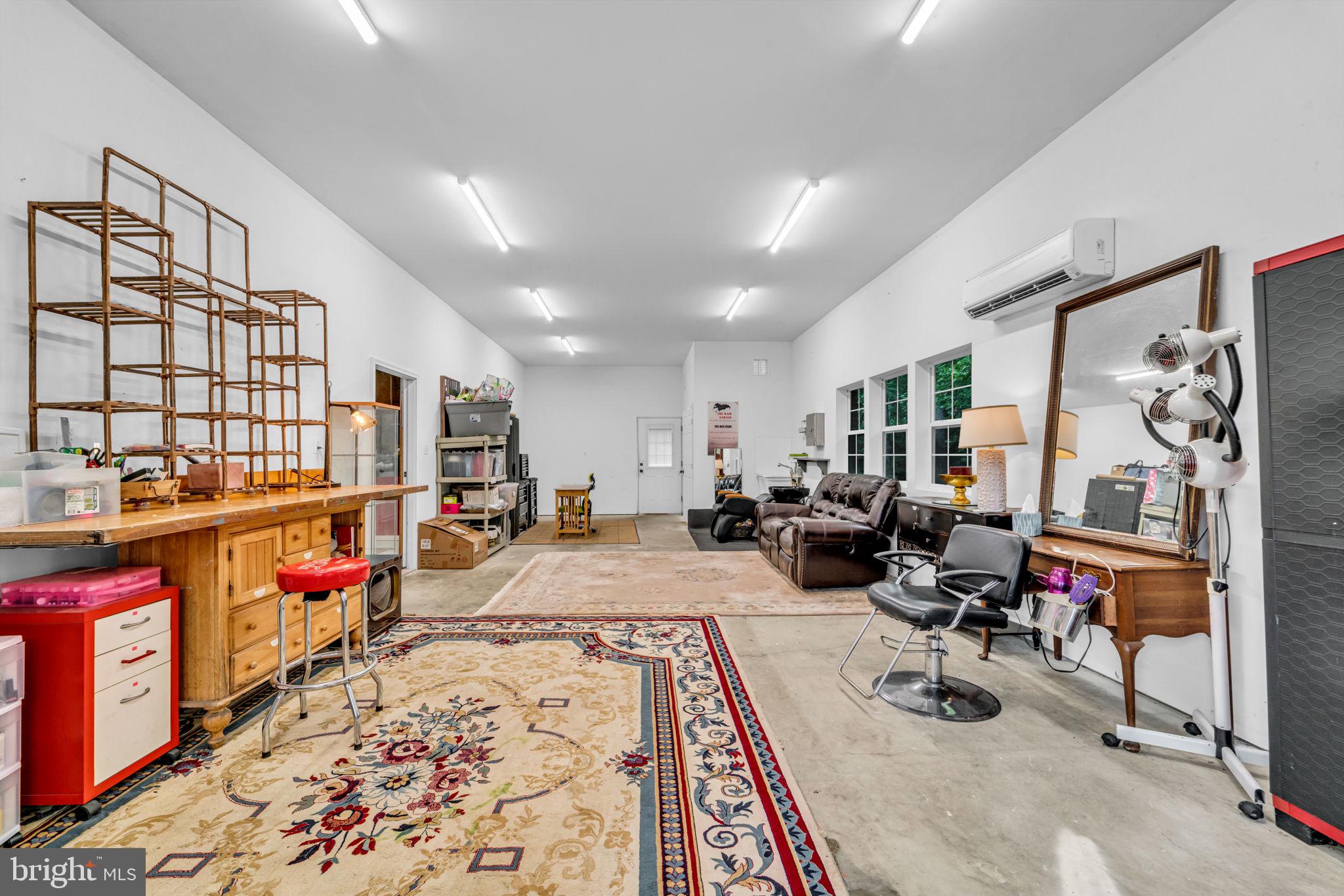 STONEHENGE - Residential