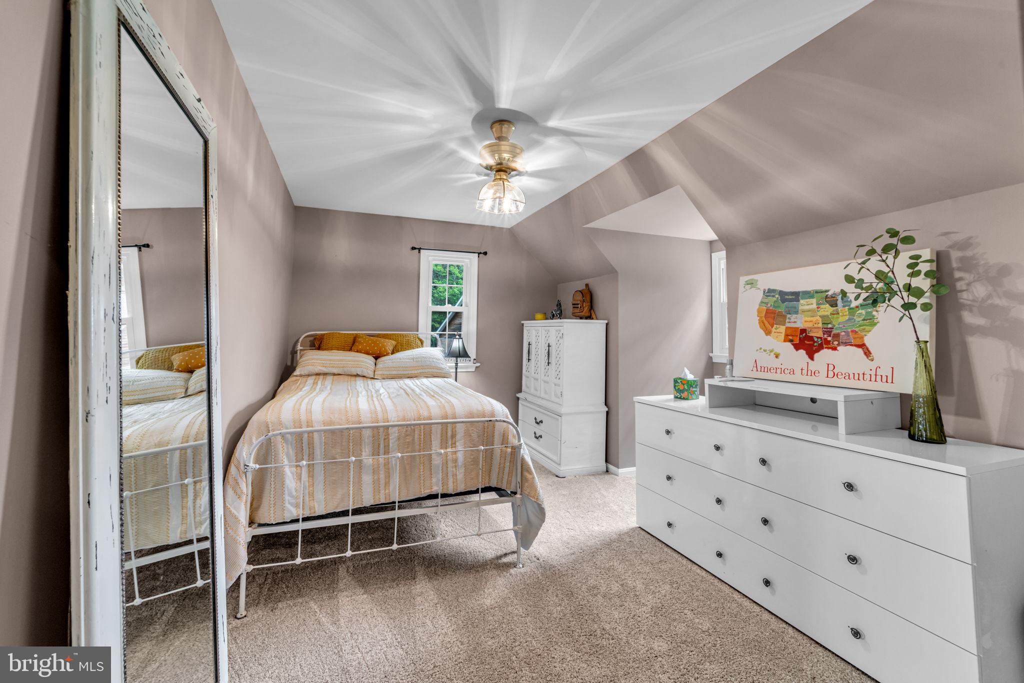 STONEHENGE - Residential