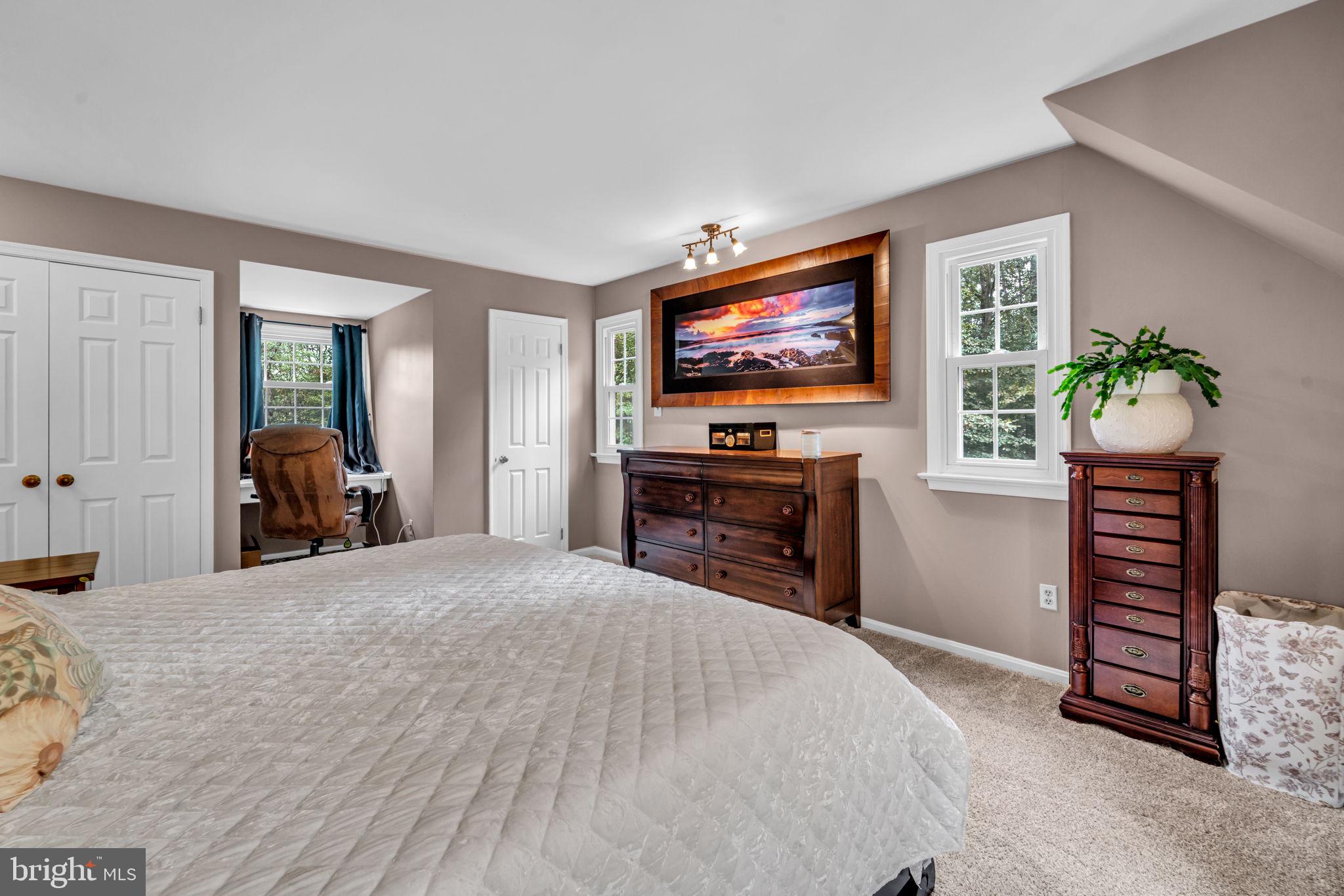 STONEHENGE - Residential