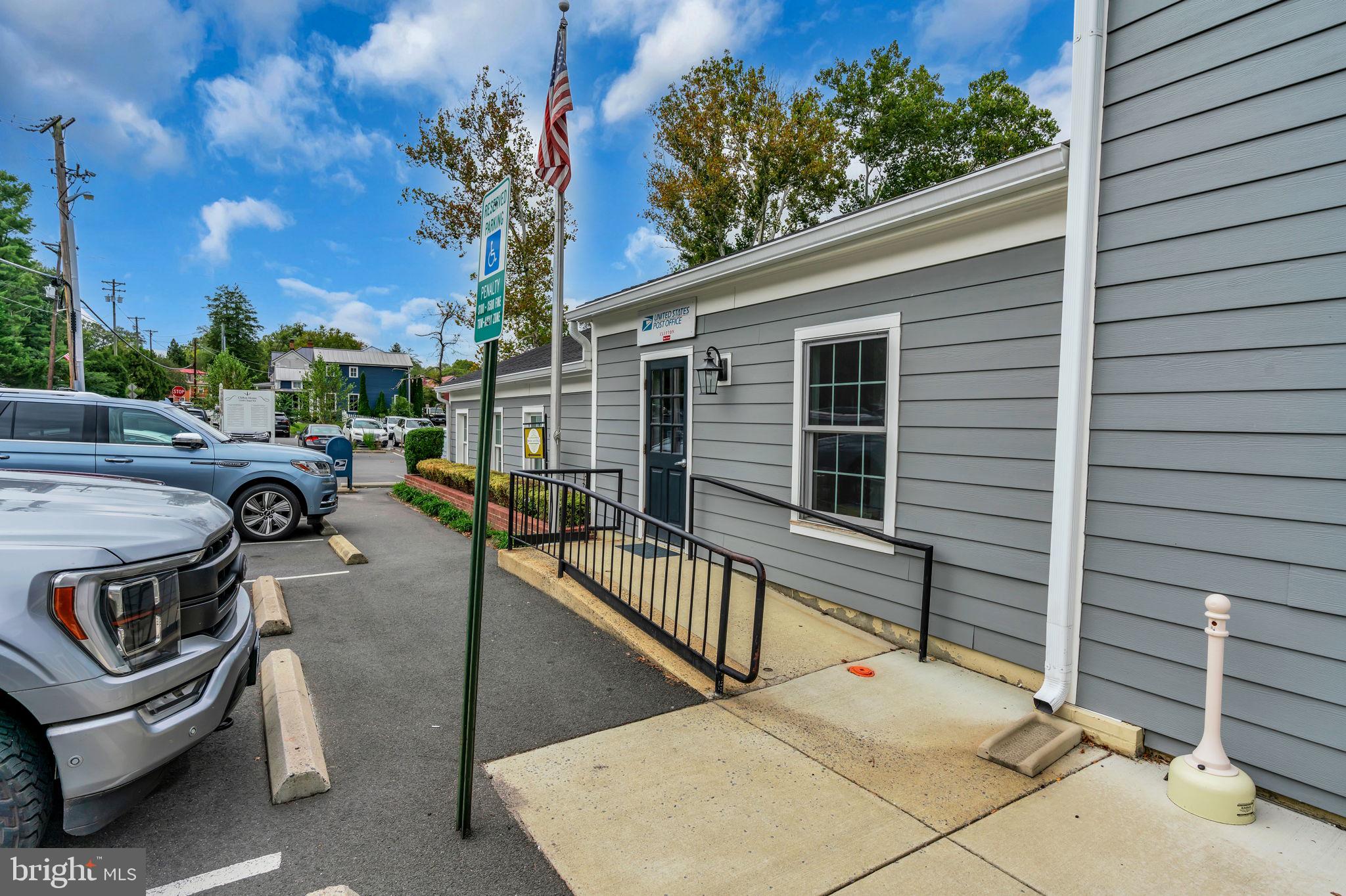 STONEHENGE - Residential