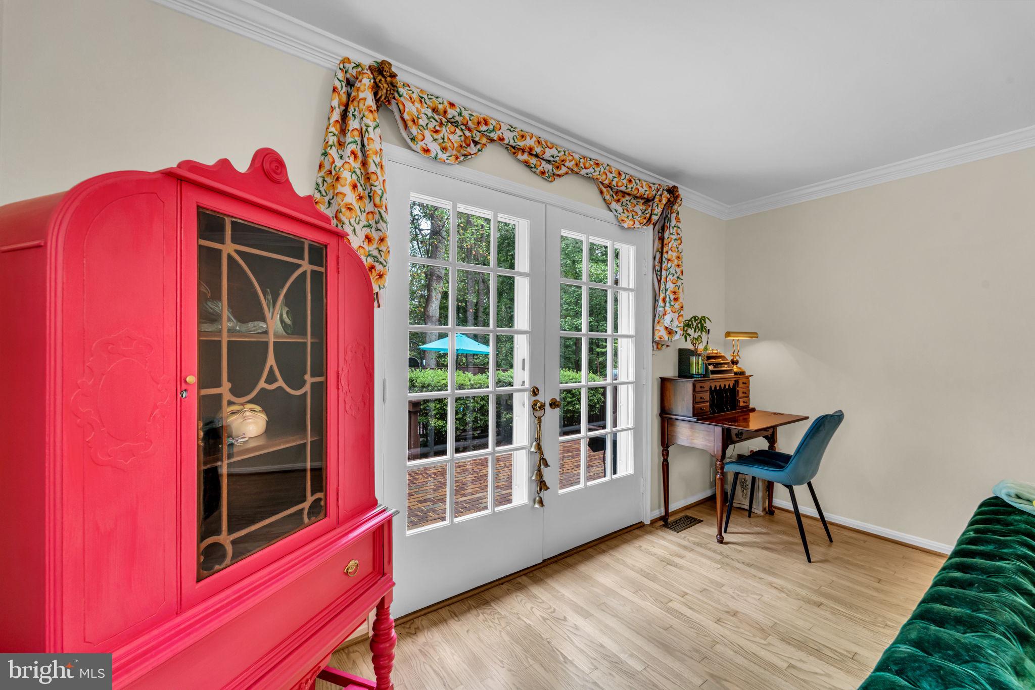 STONEHENGE - Residential