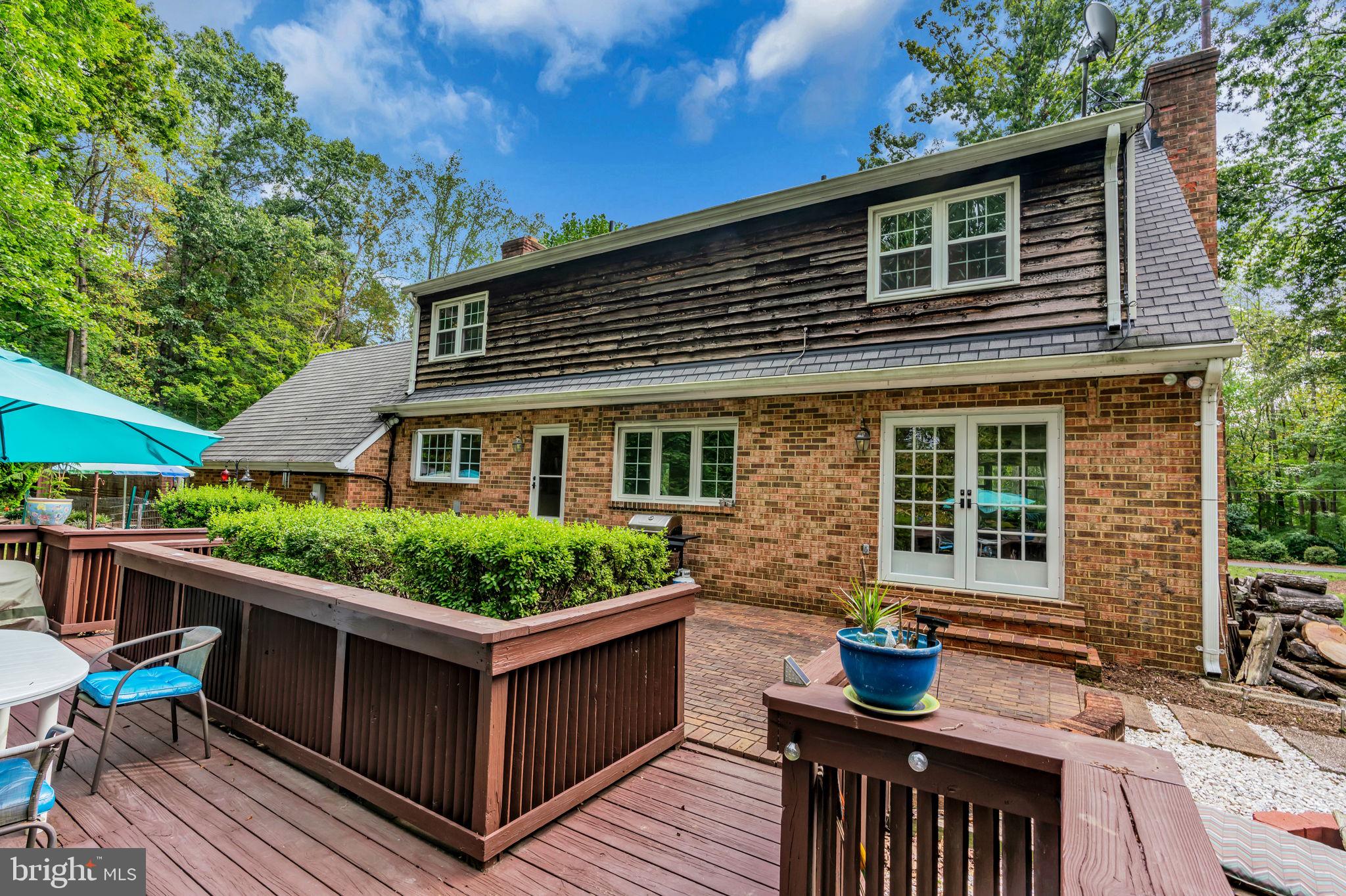 STONEHENGE - Residential