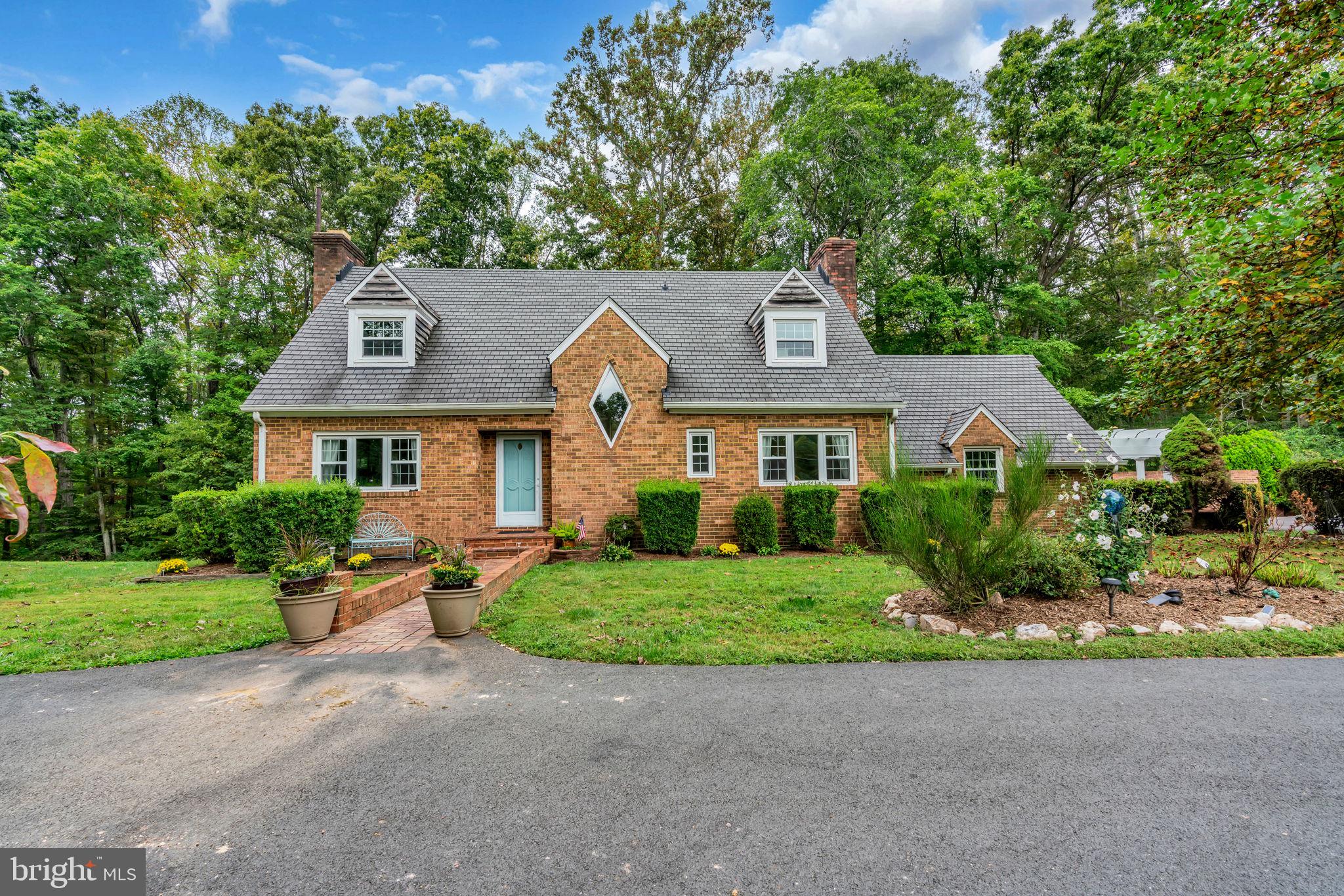 STONEHENGE - Residential