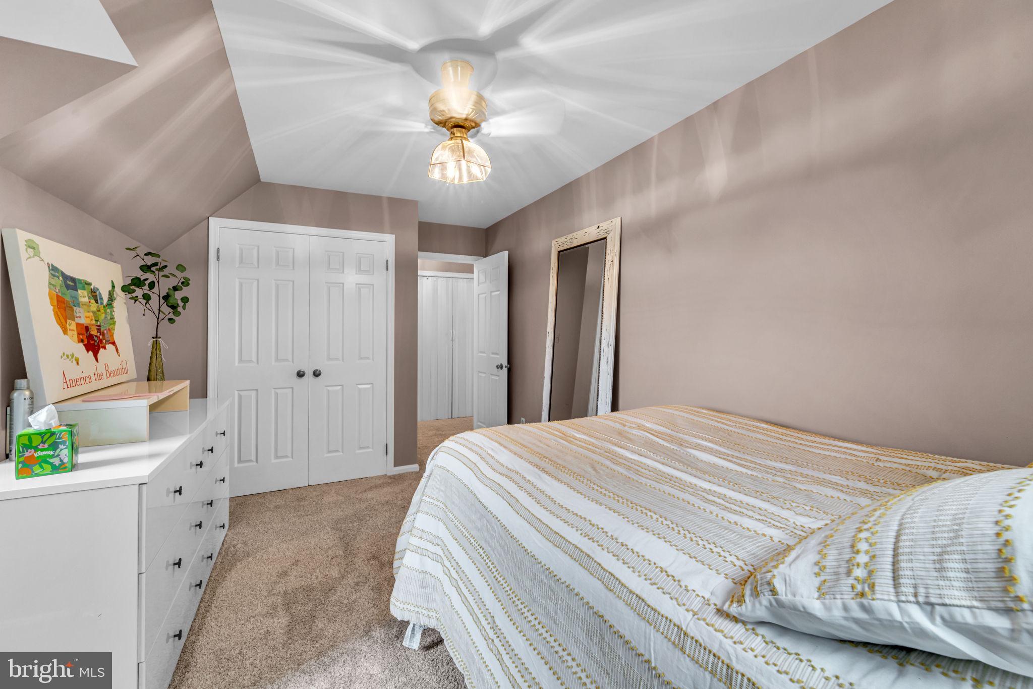 STONEHENGE - Residential