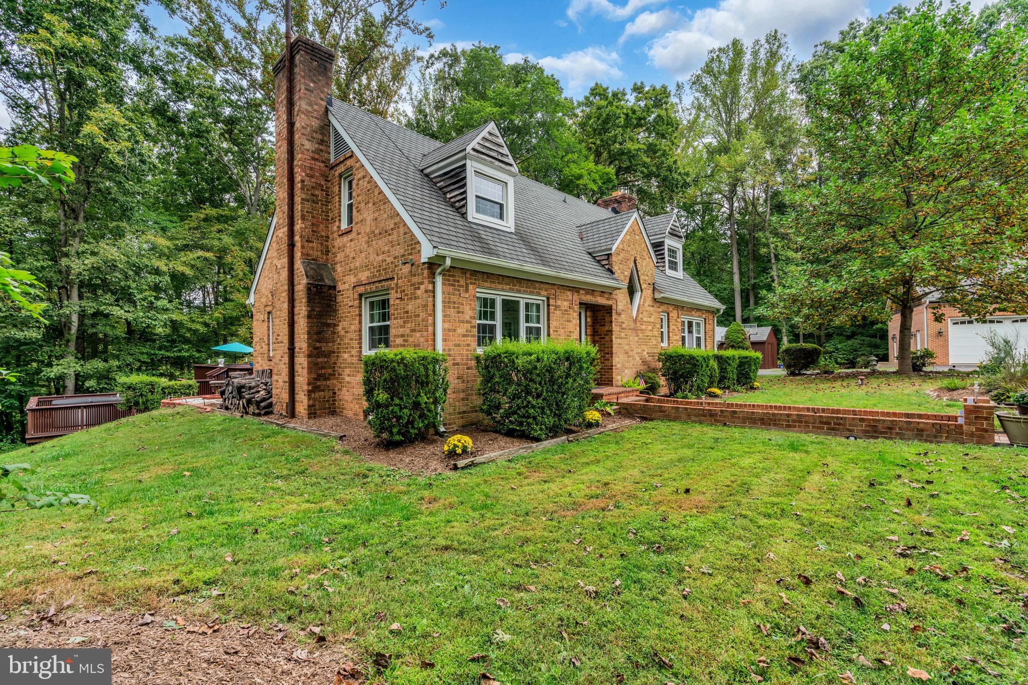 STONEHENGE - Residential