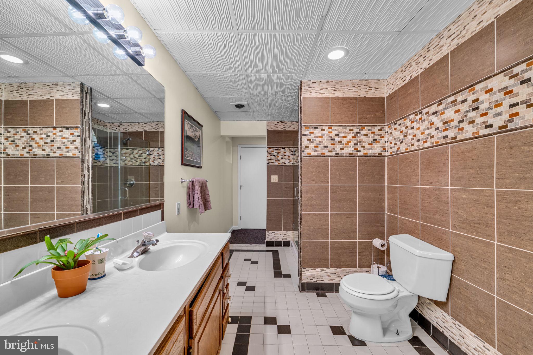 STONEHENGE - Residential