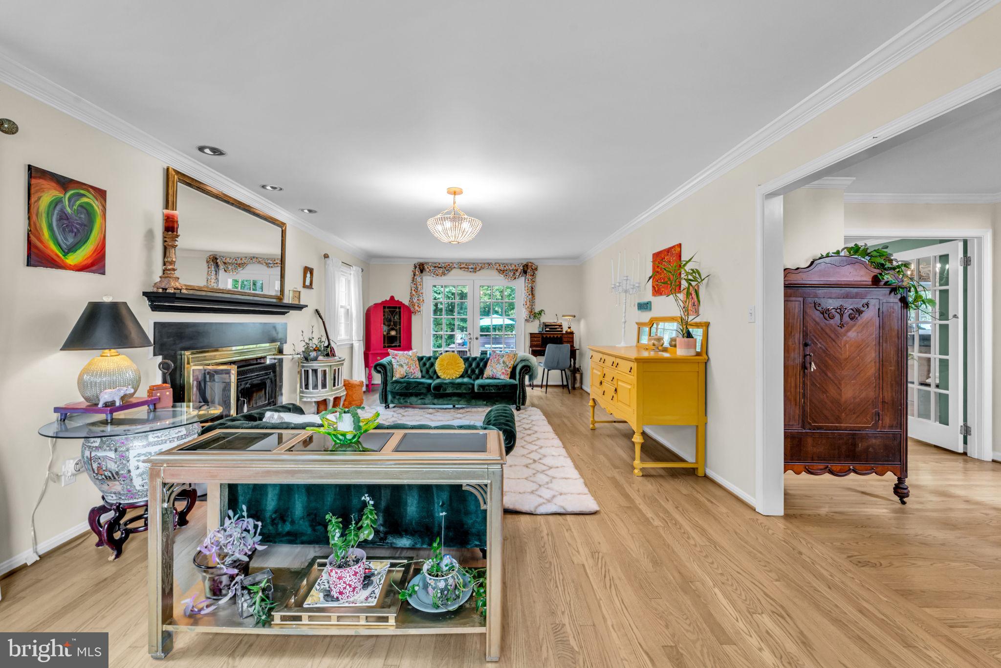 STONEHENGE - Residential