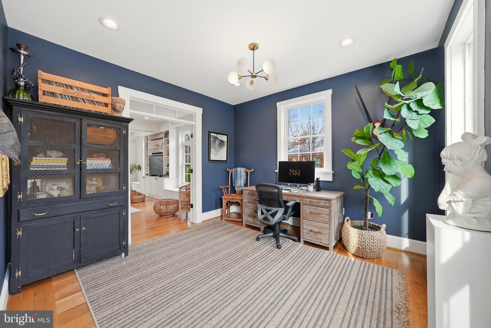 VIENNA HILLS - Residential