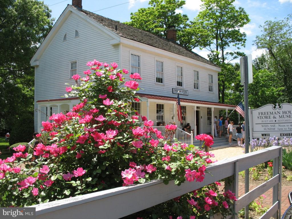 VIENNA HILLS - Residential