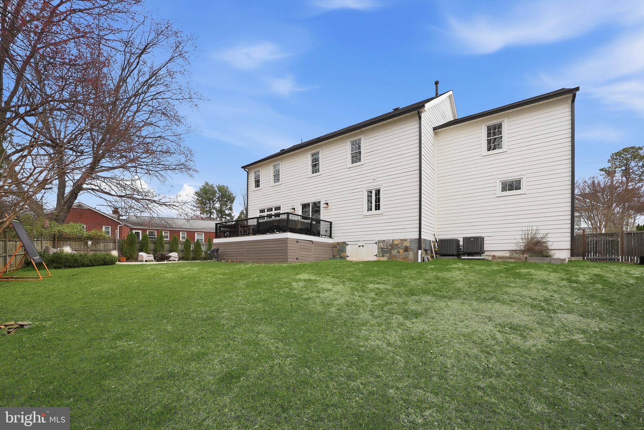 VIENNA HILLS - Residential