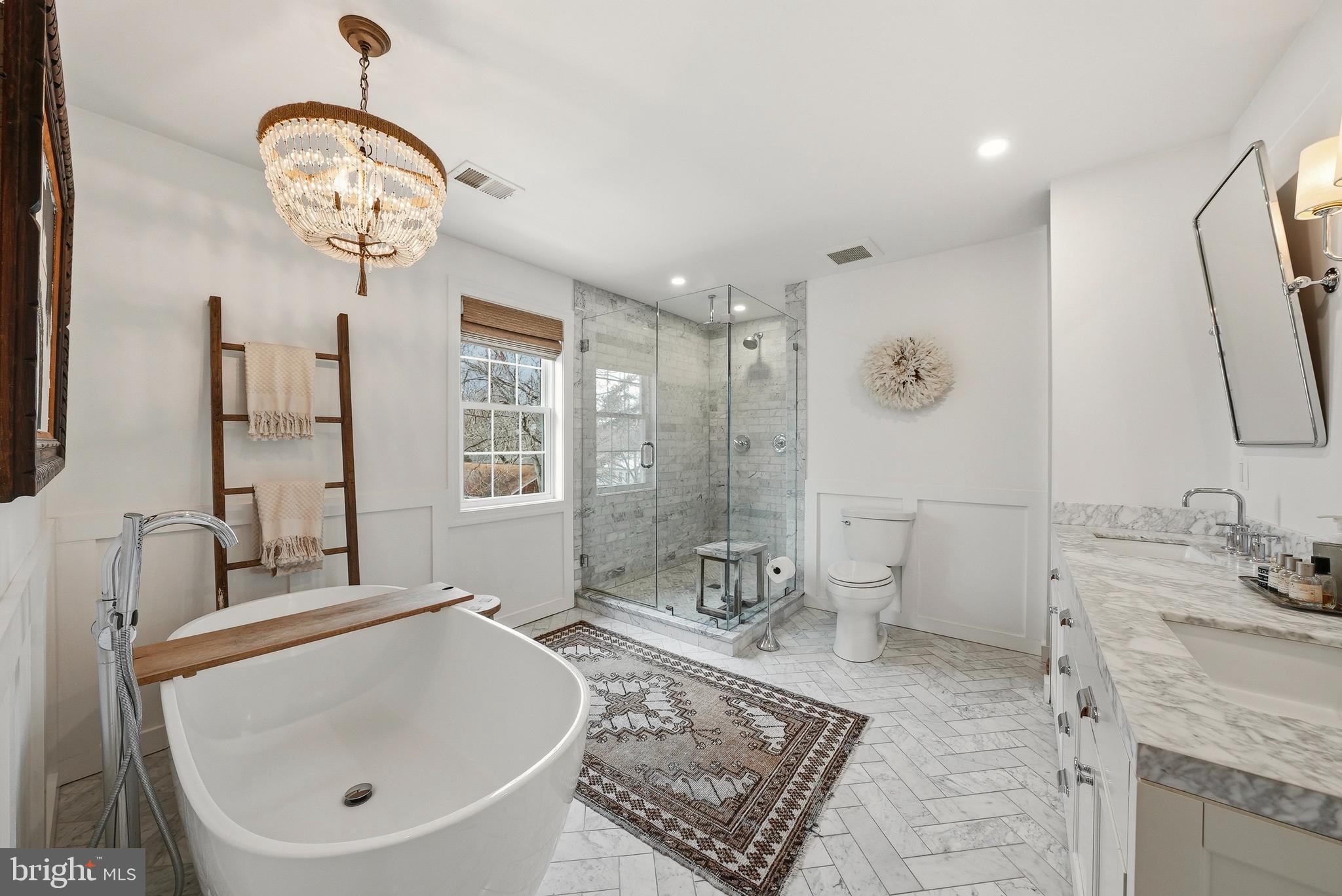 VIENNA HILLS - Residential