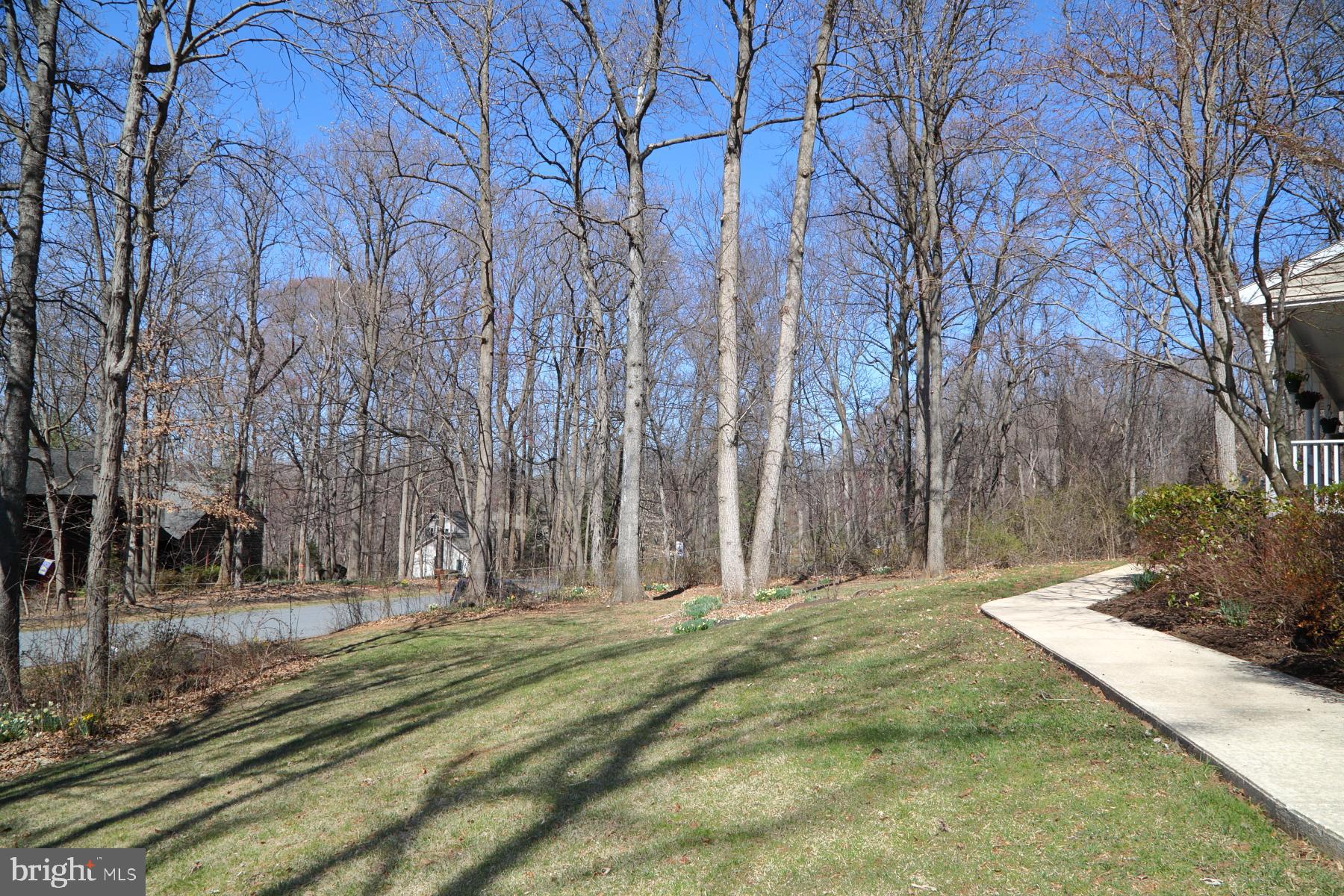 COUNTRY CROSSING - Residential