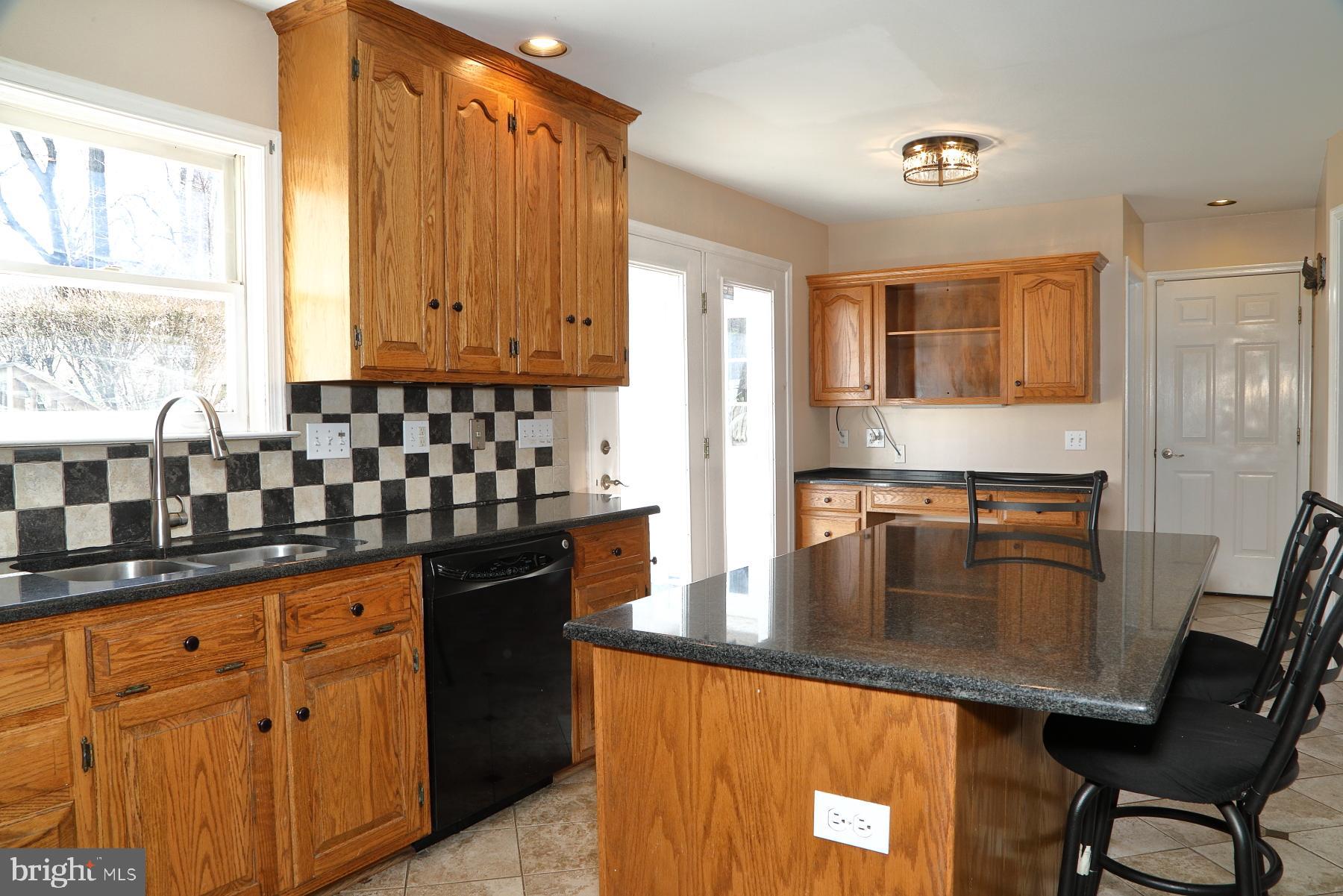 COUNTRY CROSSING - Residential