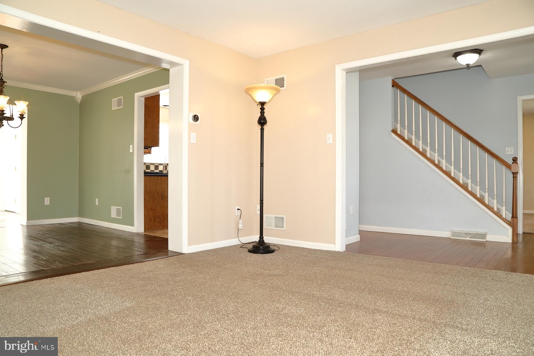 COUNTRY CROSSING - Residential