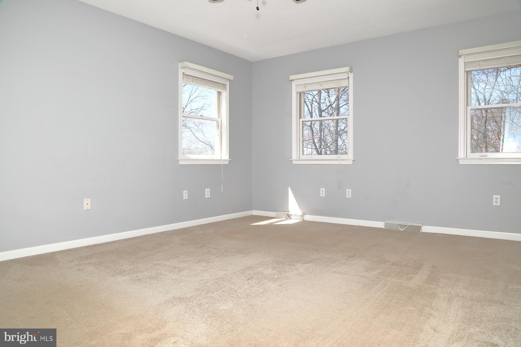 COUNTRY CROSSING - Residential