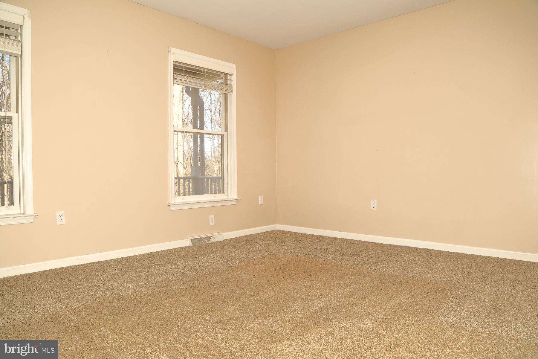 COUNTRY CROSSING - Residential