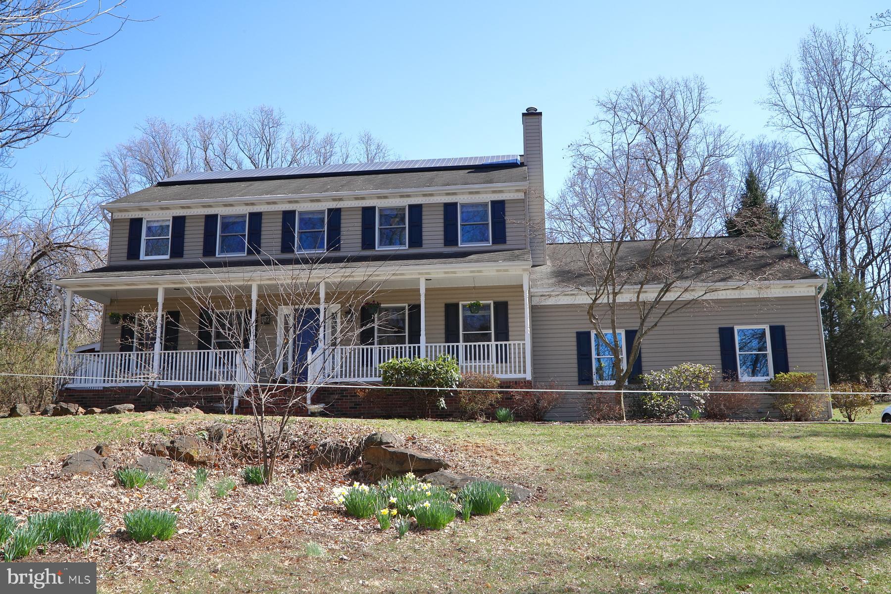 92 STEPHANIA DRIVE