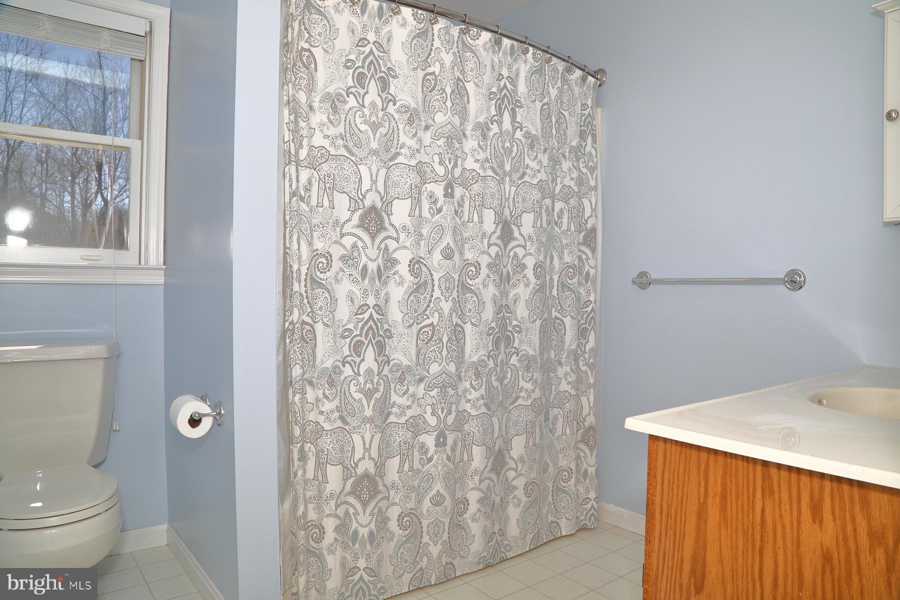 COUNTRY CROSSING - Residential