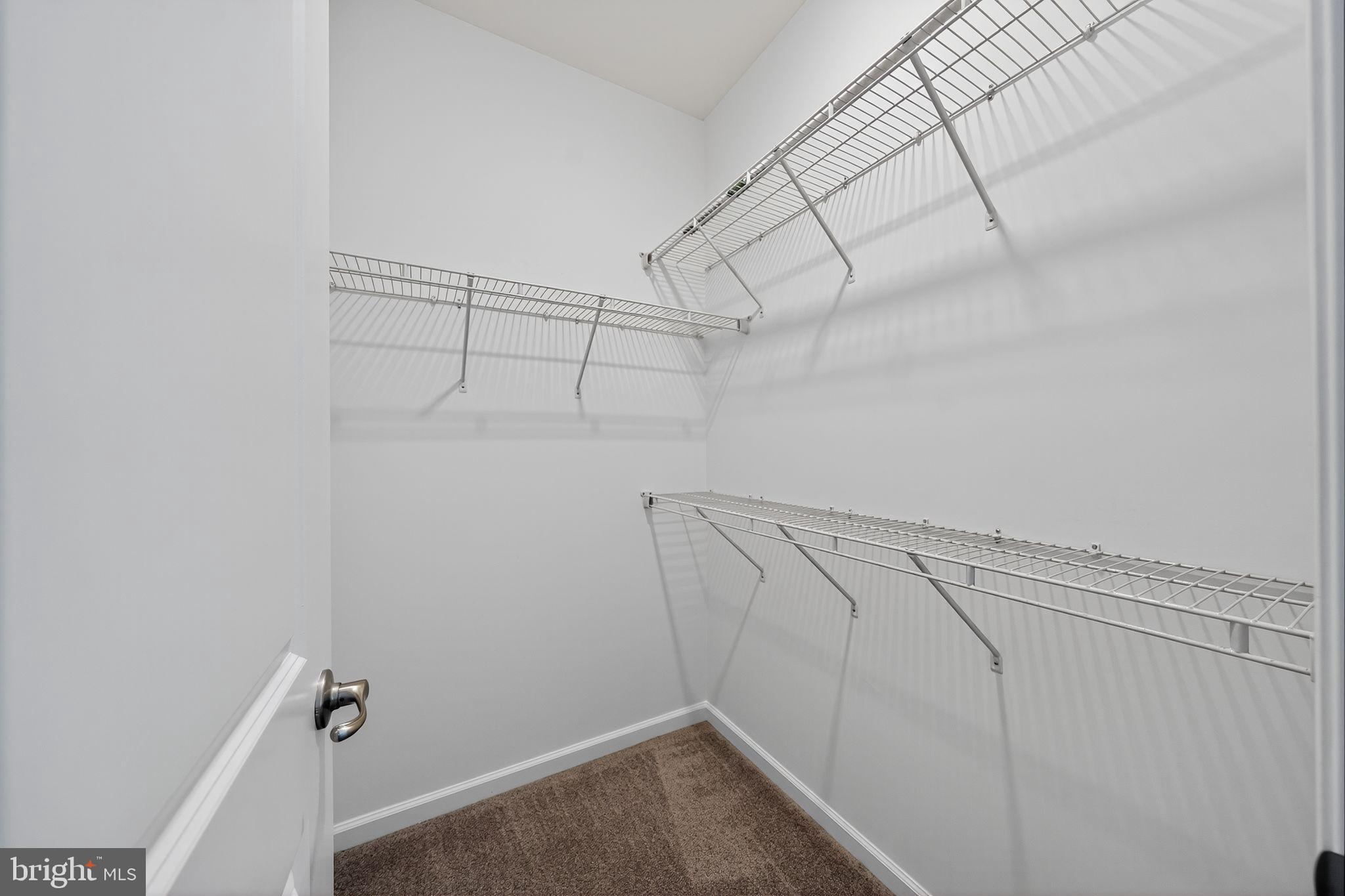 HOWARD SQUARE - Residential