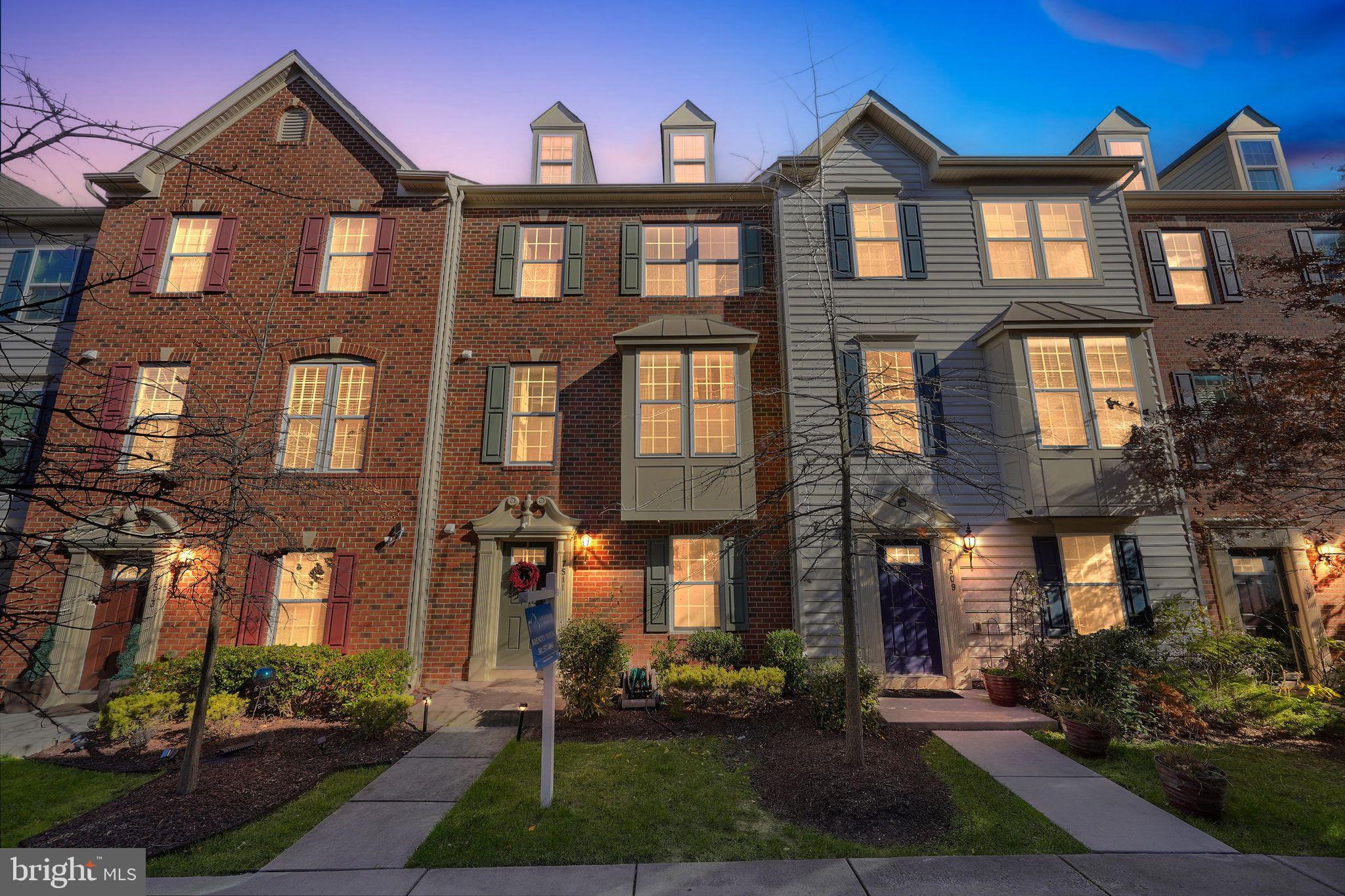 HOWARD SQUARE - Residential